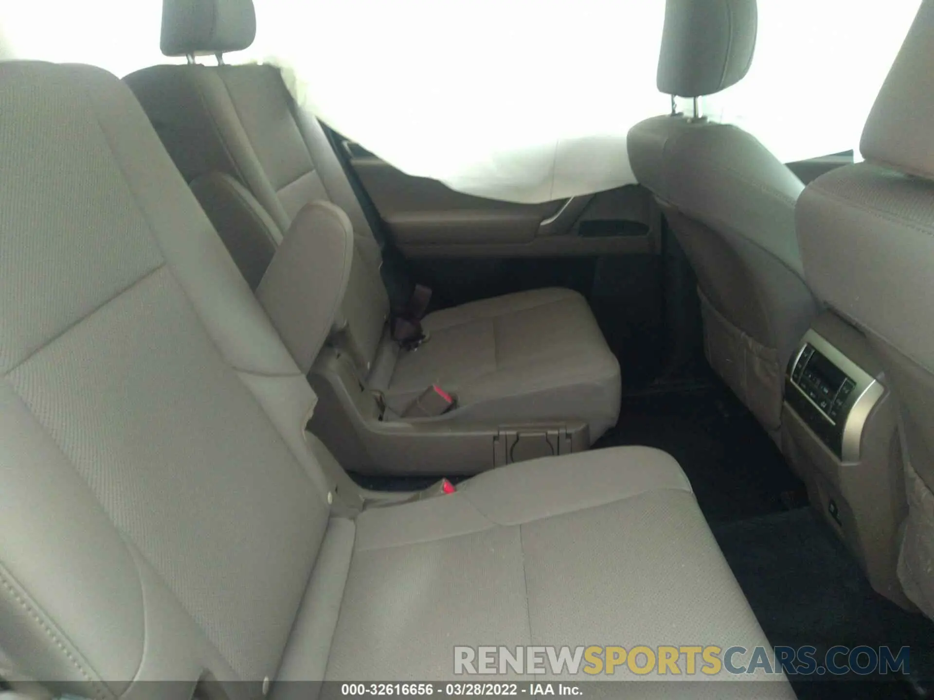 8 fotografías del automóvil dañado JTJAM7BX0M5292041 LEXUS GX 2021