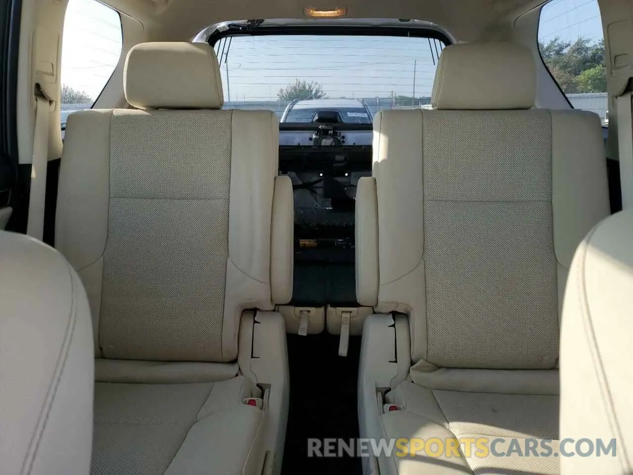 10 fotografías del automóvil dañado JTJAM7BX2M5289609 LEXUS GX 2021