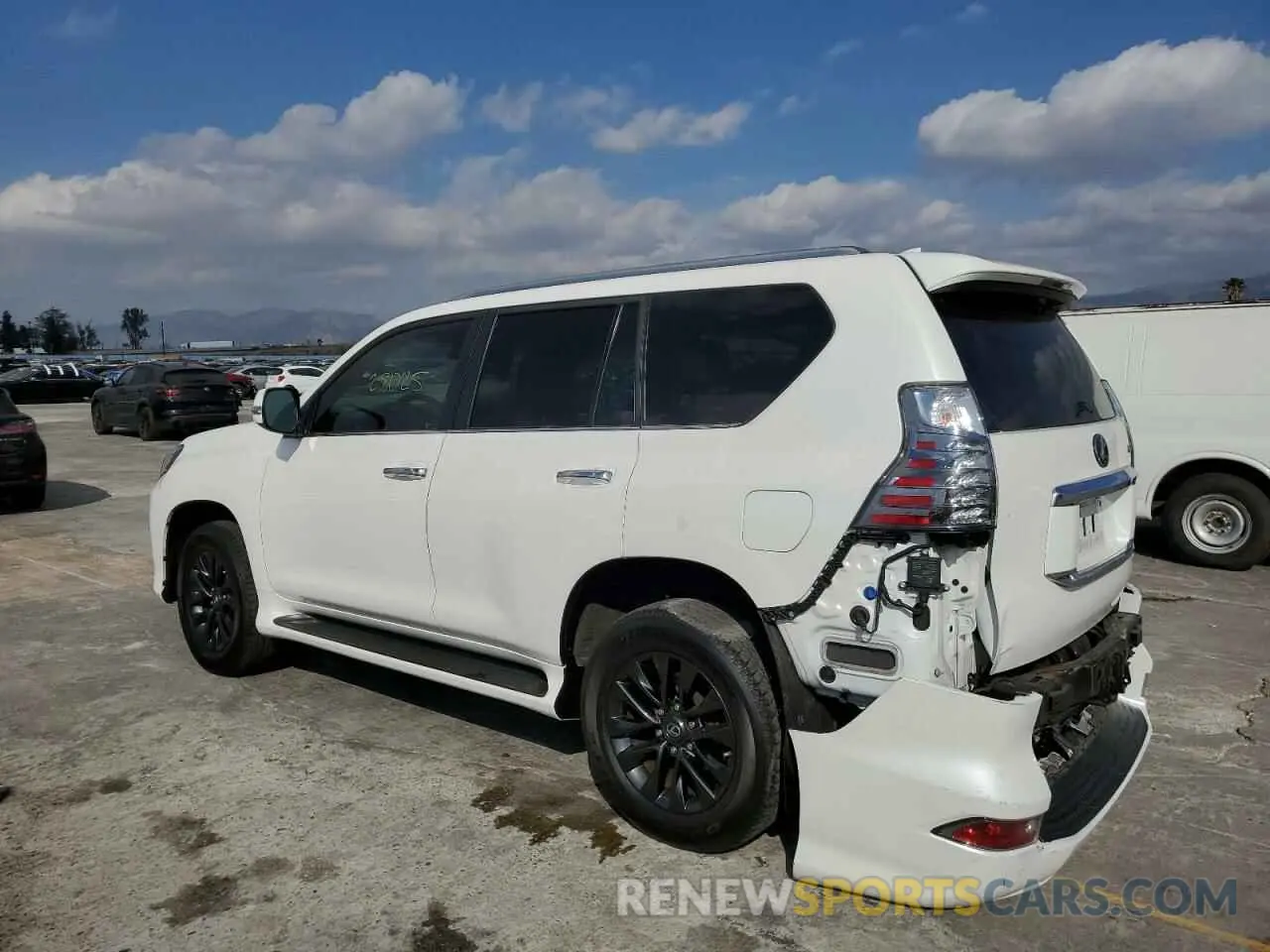 2 fotografías del automóvil dañado JTJAM7BX3M5280031 LEXUS GX 2021