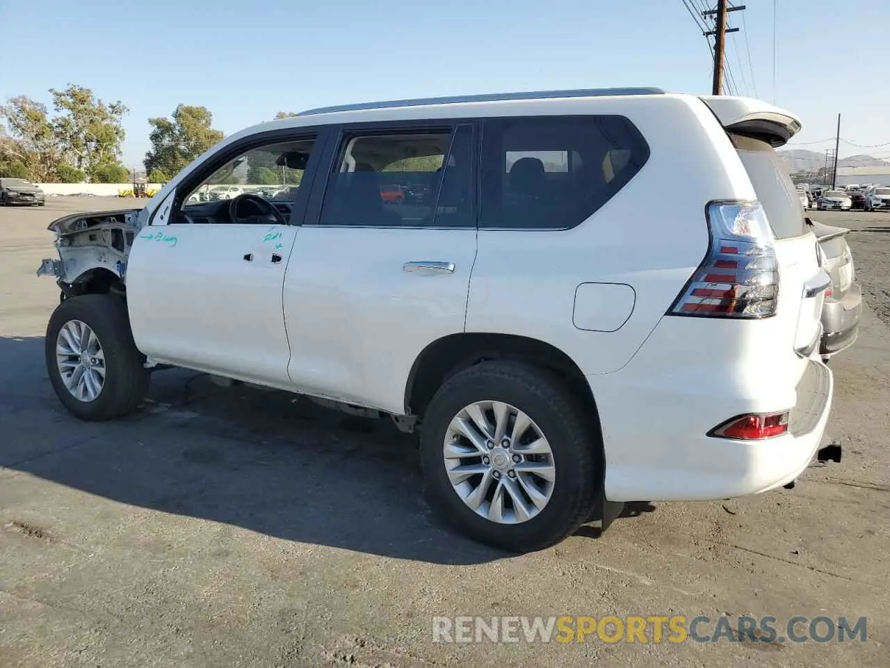 2 fotografías del automóvil dañado JTJAM7BX9M5272015 LEXUS GX 2021
