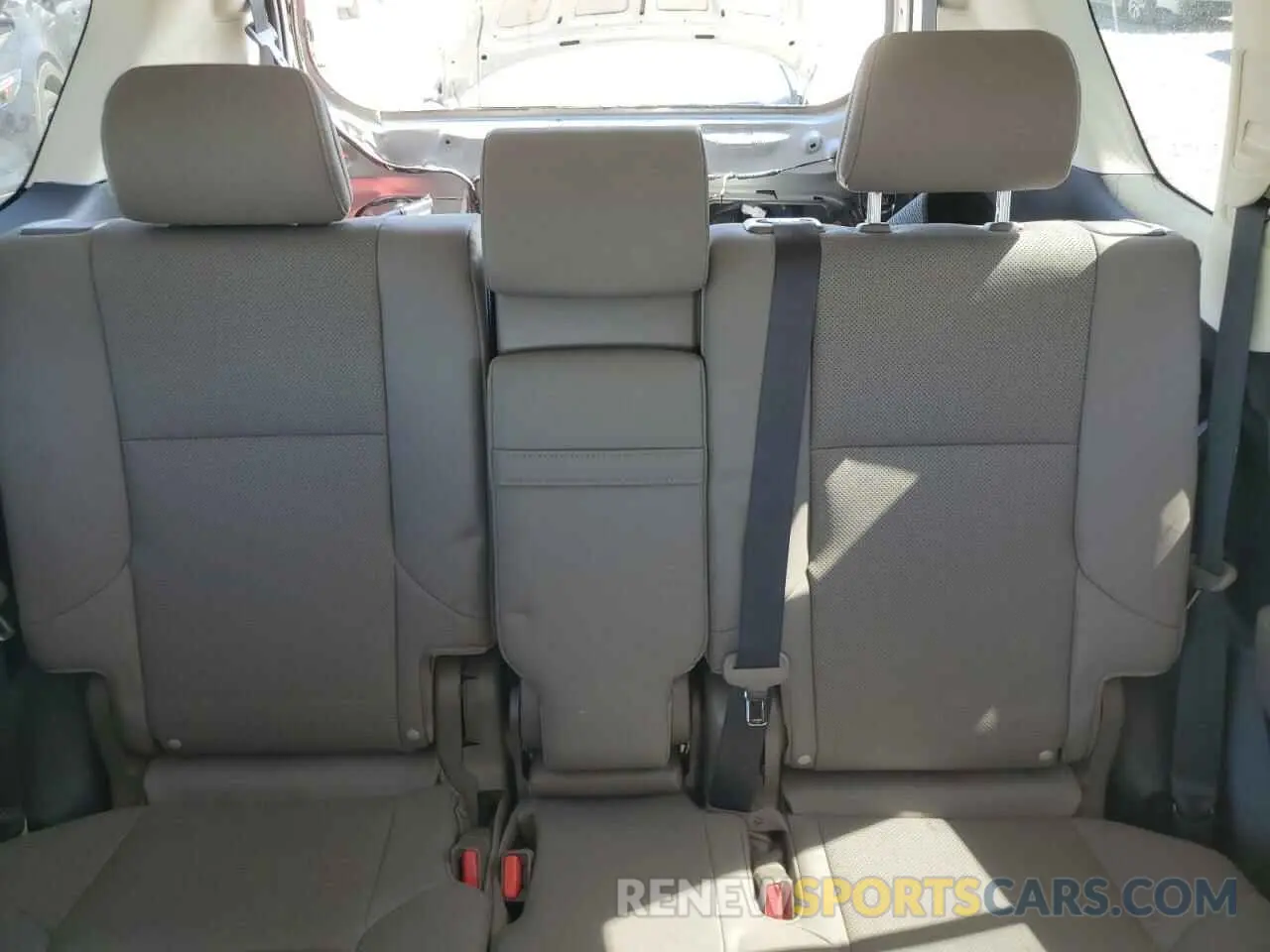 10 fotografías del automóvil dañado JTJAM7BX1N5305476 LEXUS GX 2022