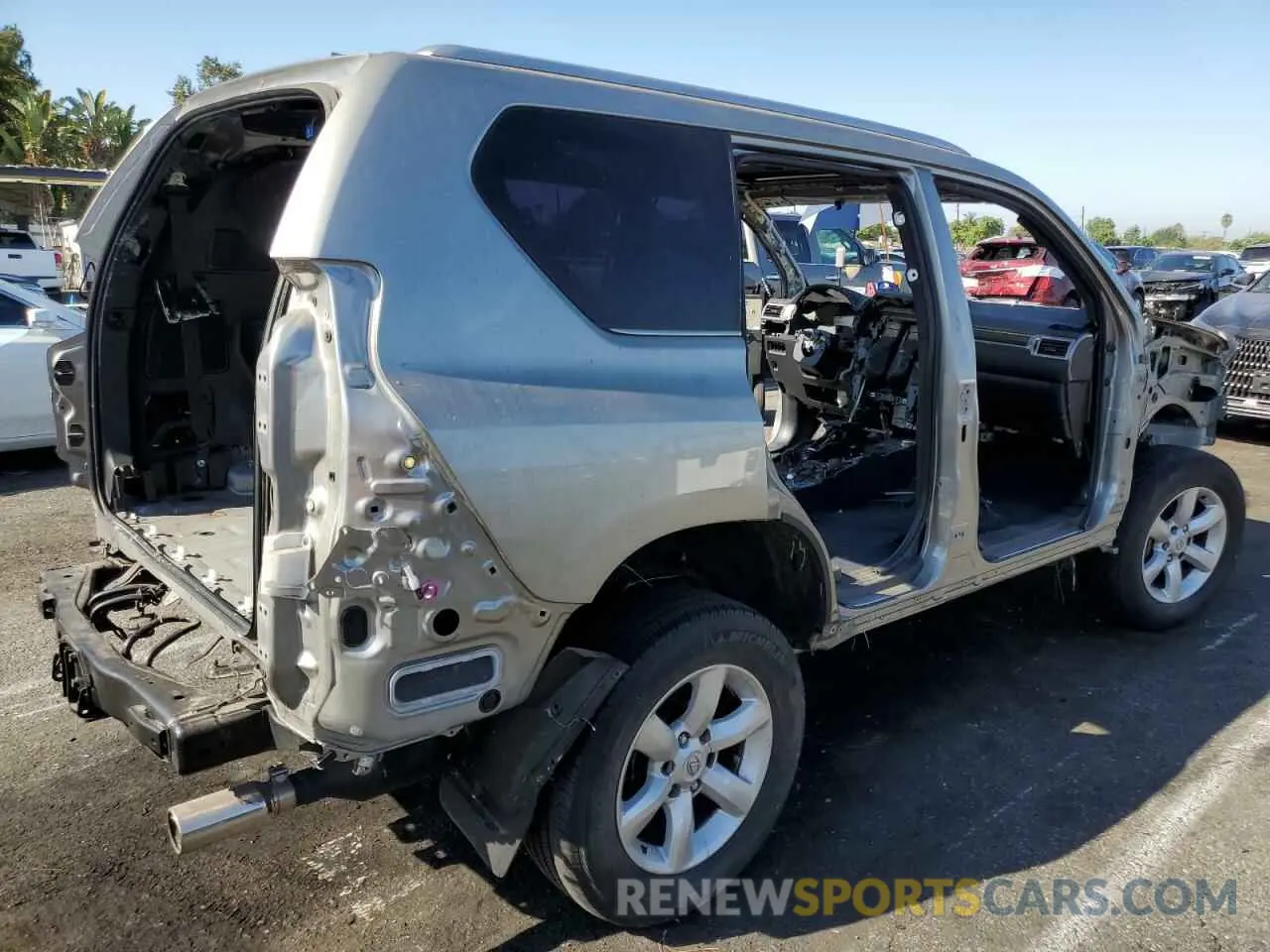 3 fotografías del automóvil dañado JTJAM7BX3N5322442 LEXUS GX 2022