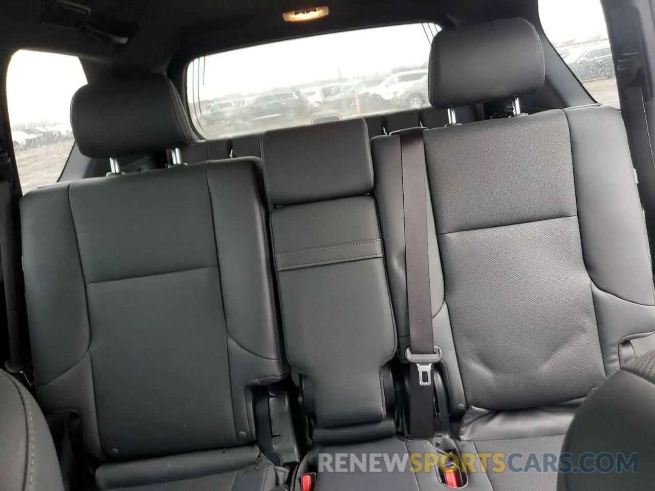 10 fotografías del automóvil dañado JTJAM7BXXN5334684 LEXUS GX 2022