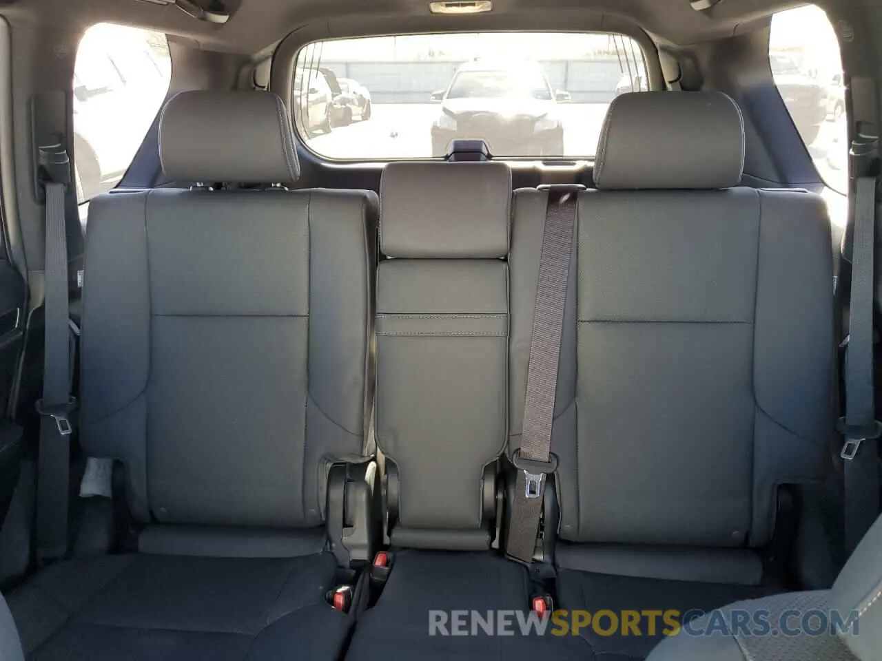 10 fotografías del automóvil dañado JTJAM7BX2P5376625 LEXUS GX 2023