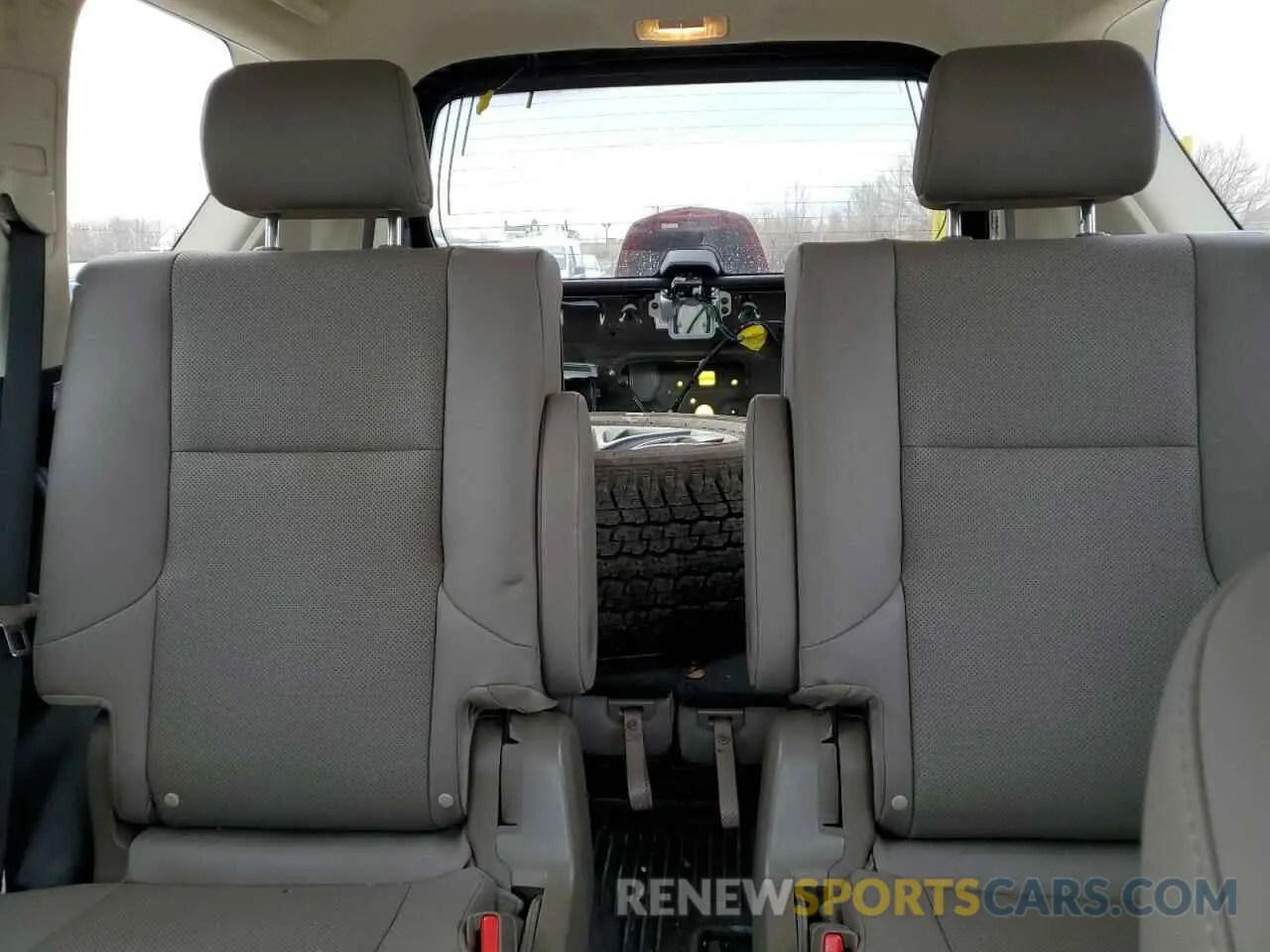 10 fotografías del automóvil dañado JTJAM7BX6P5365787 LEXUS GX 2023