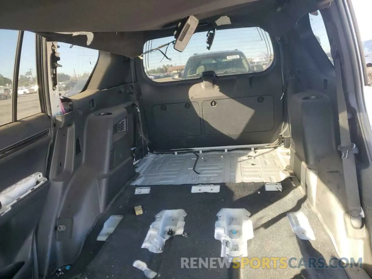 10 fotografías del automóvil dañado JTJAM7BX7P5381190 LEXUS GX 2023