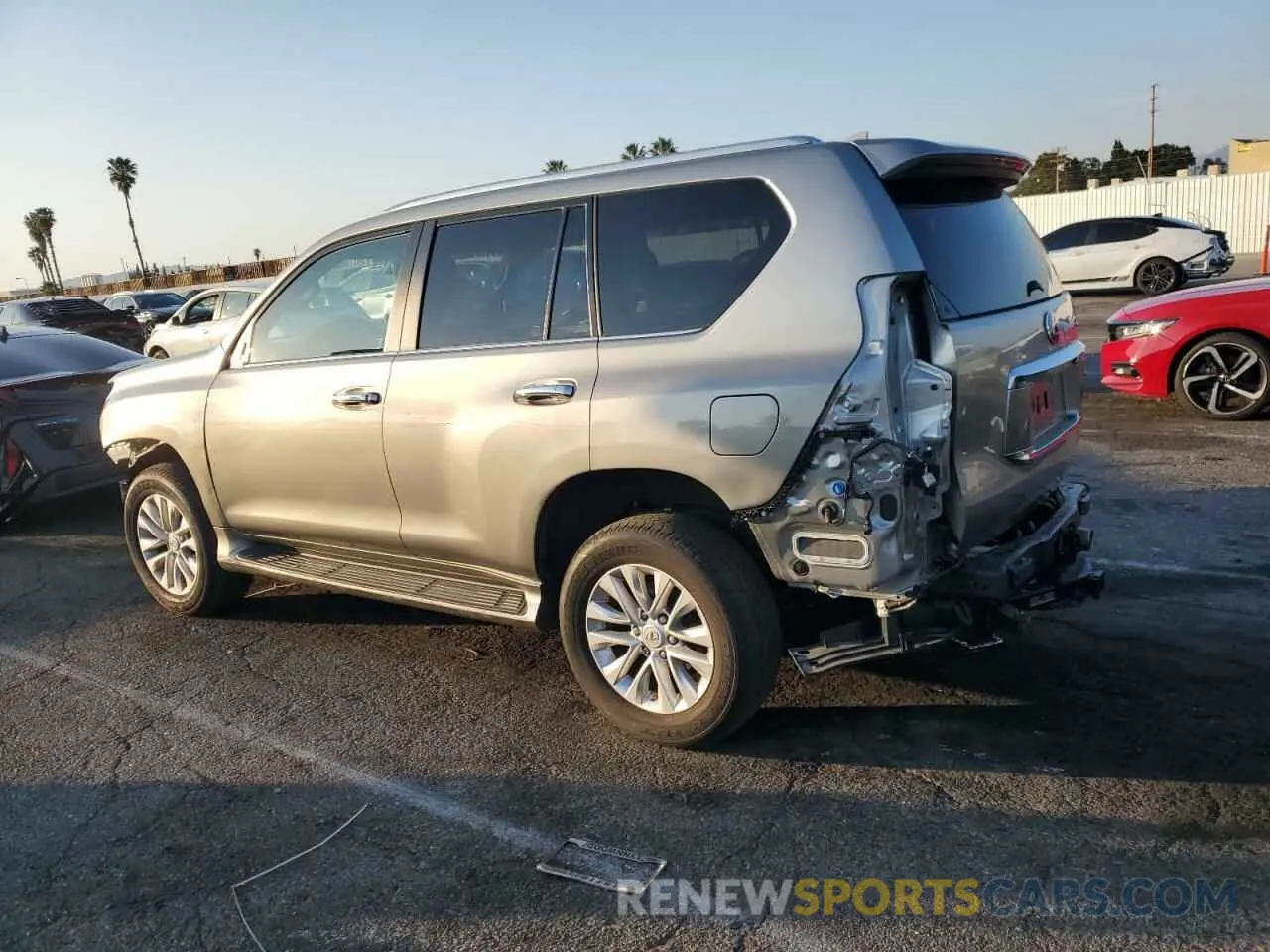 2 fotografías del automóvil dañado JTJAM7BX8P5362681 LEXUS GX 2023