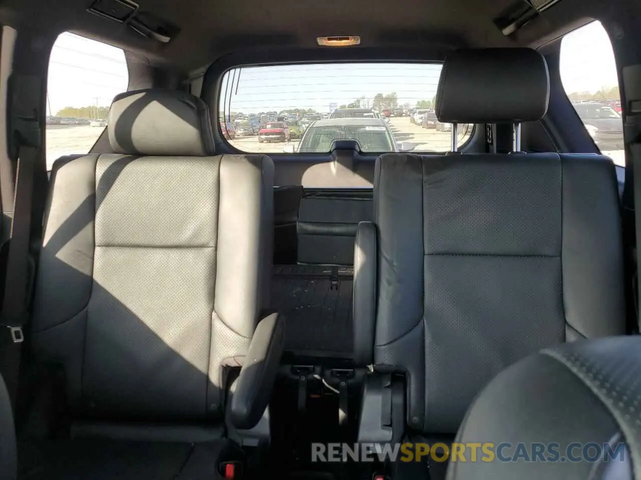 10 fotografías del automóvil dañado JTJGM7BX1P5364962 LEXUS GX 2023