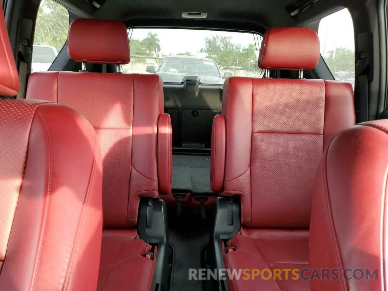10 fotografías del automóvil dañado JTJGM7BX6P5350328 LEXUS GX 2023