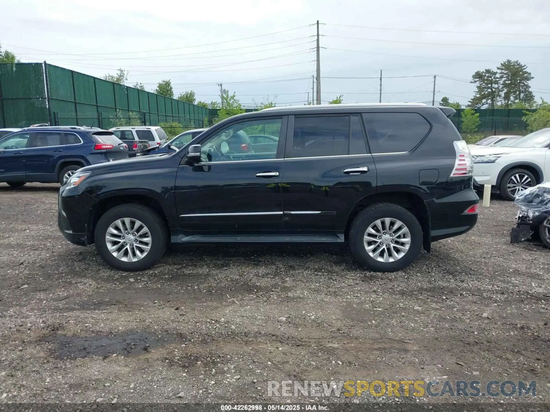 14 fotografías del automóvil dañado JTJBM7FX1K5225329 LEXUS GX 460 2019