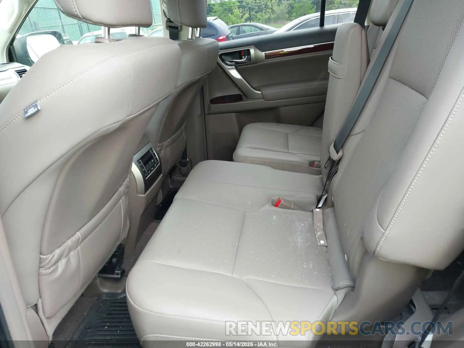 8 fotografías del automóvil dañado JTJBM7FX1K5225329 LEXUS GX 460 2019