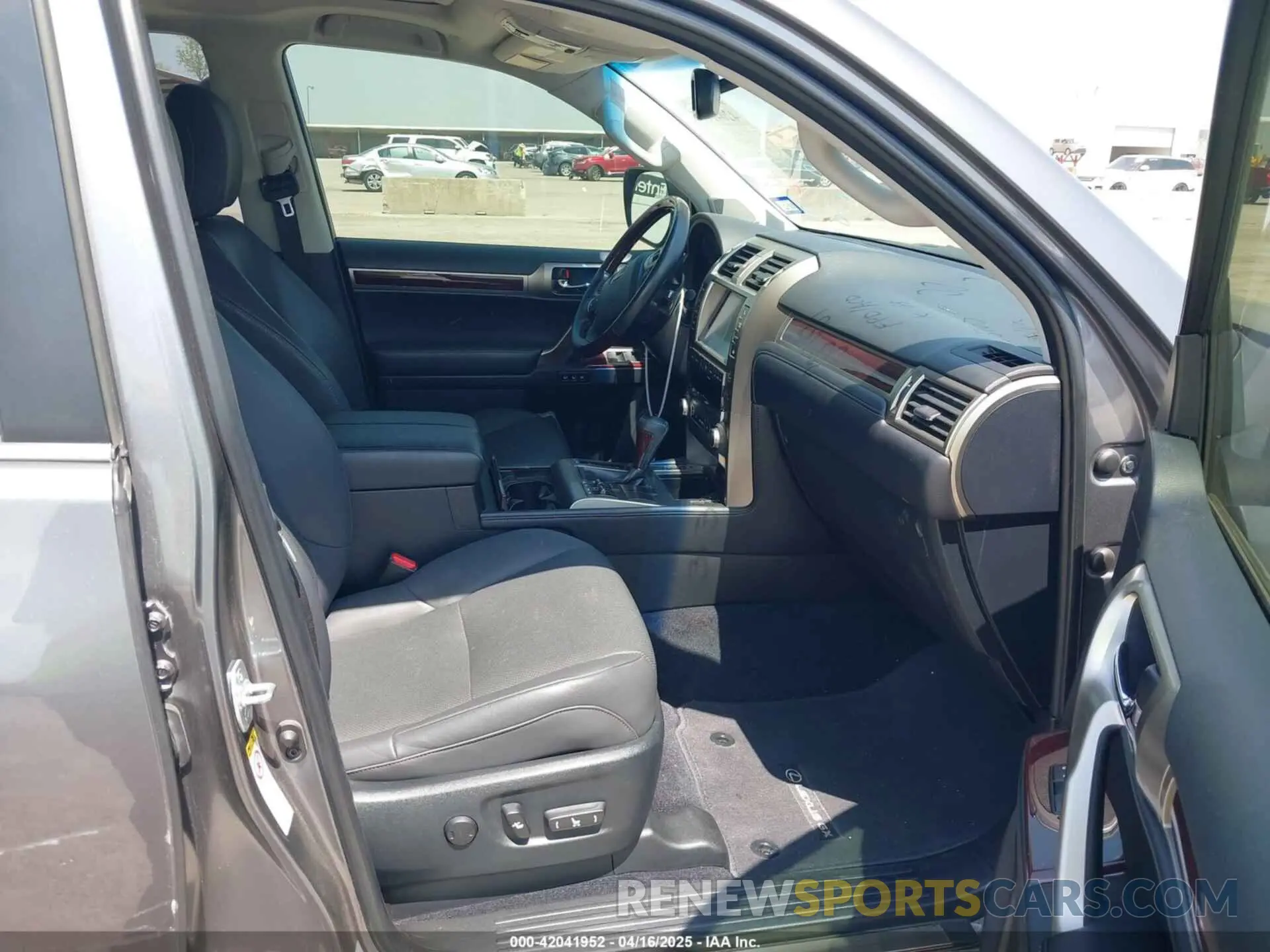 5 fotografías del automóvil dañado JTJBM7FX3K5222495 LEXUS GX 460 2019