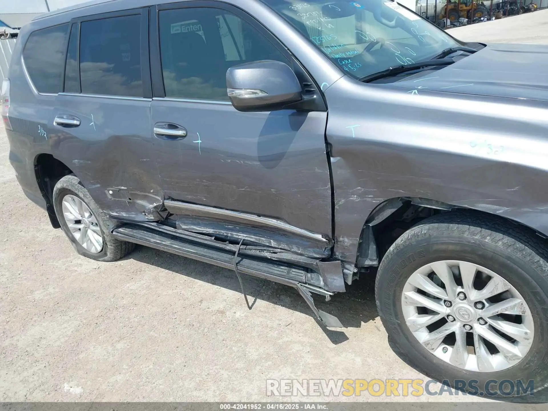 6 fotografías del automóvil dañado JTJBM7FX3K5222495 LEXUS GX 460 2019