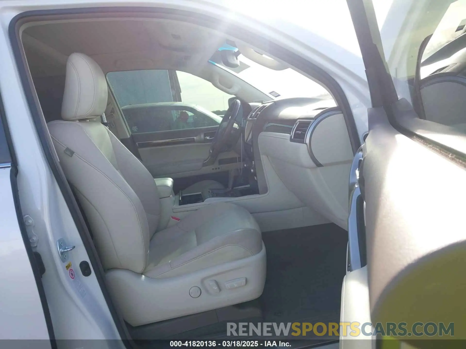 5 fotografías del automóvil dañado JTJBM7FX8K5216952 LEXUS GX 460 2019