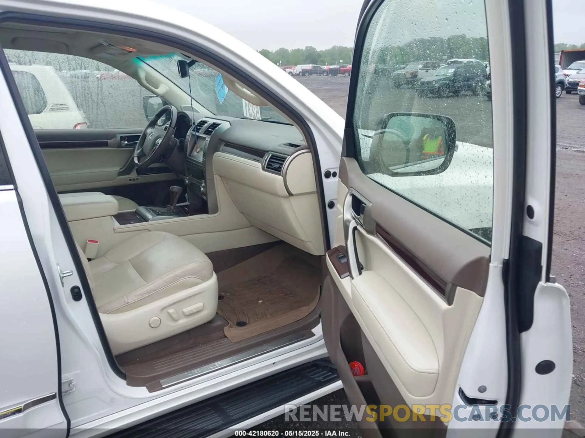 5 fotografías del automóvil dañado JTJBM7FX8K5233766 LEXUS GX 460 2019