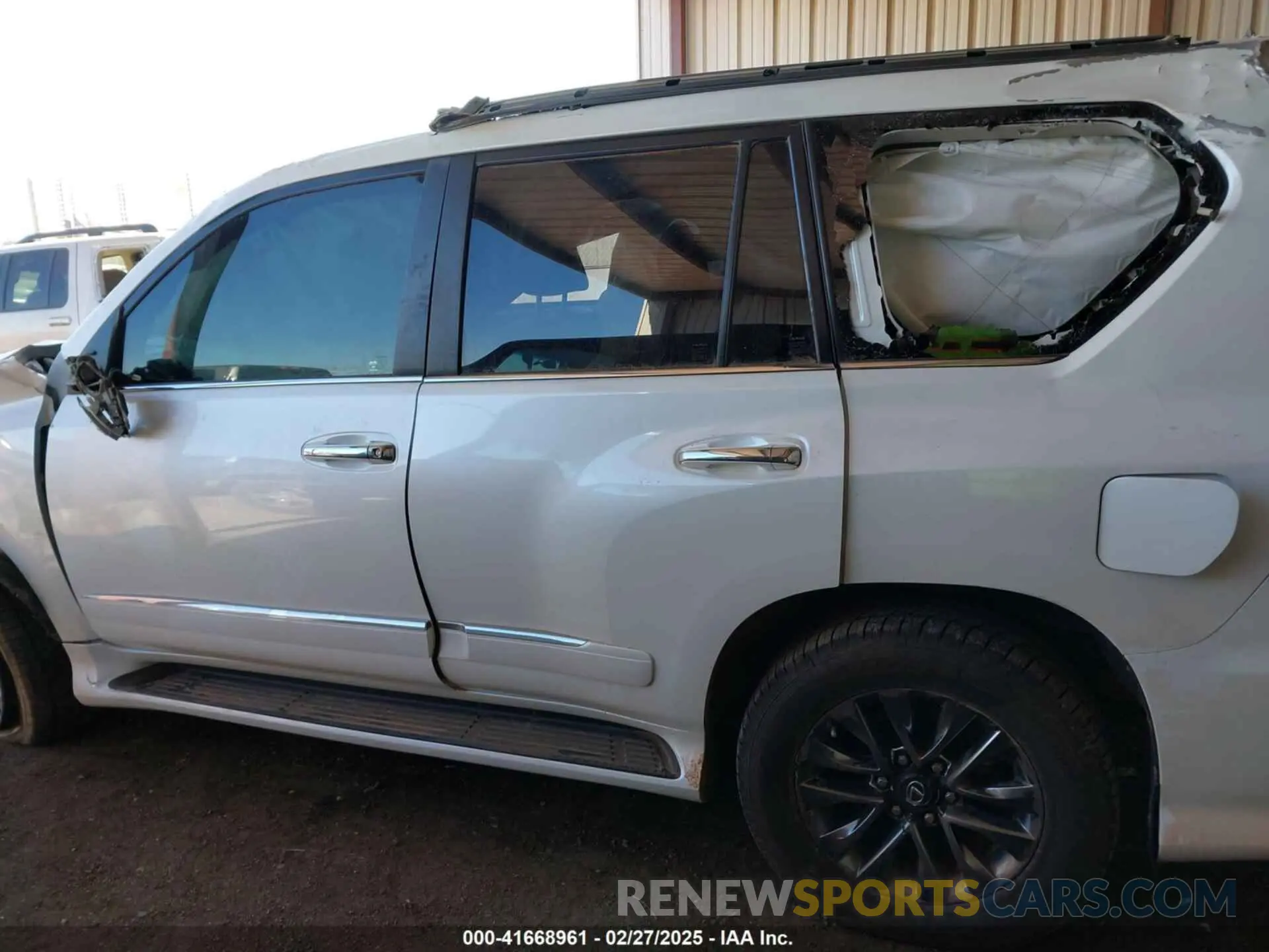 15 fotografías del automóvil dañado JTJBM7FX8K5235114 LEXUS GX 460 2019