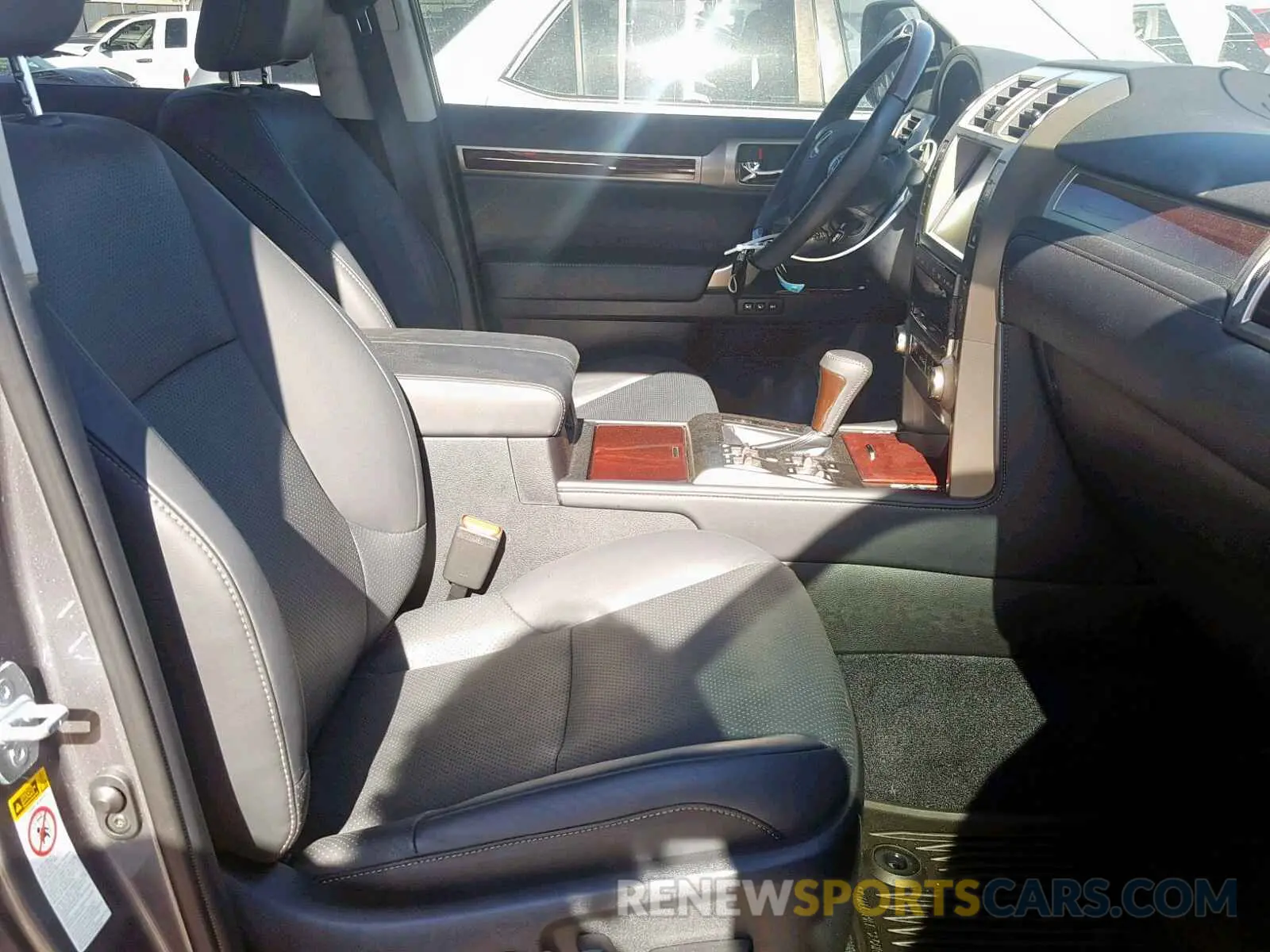 5 fotografías del automóvil dañado JTJJM7FX9K5213229 LEXUS GX 460 2019