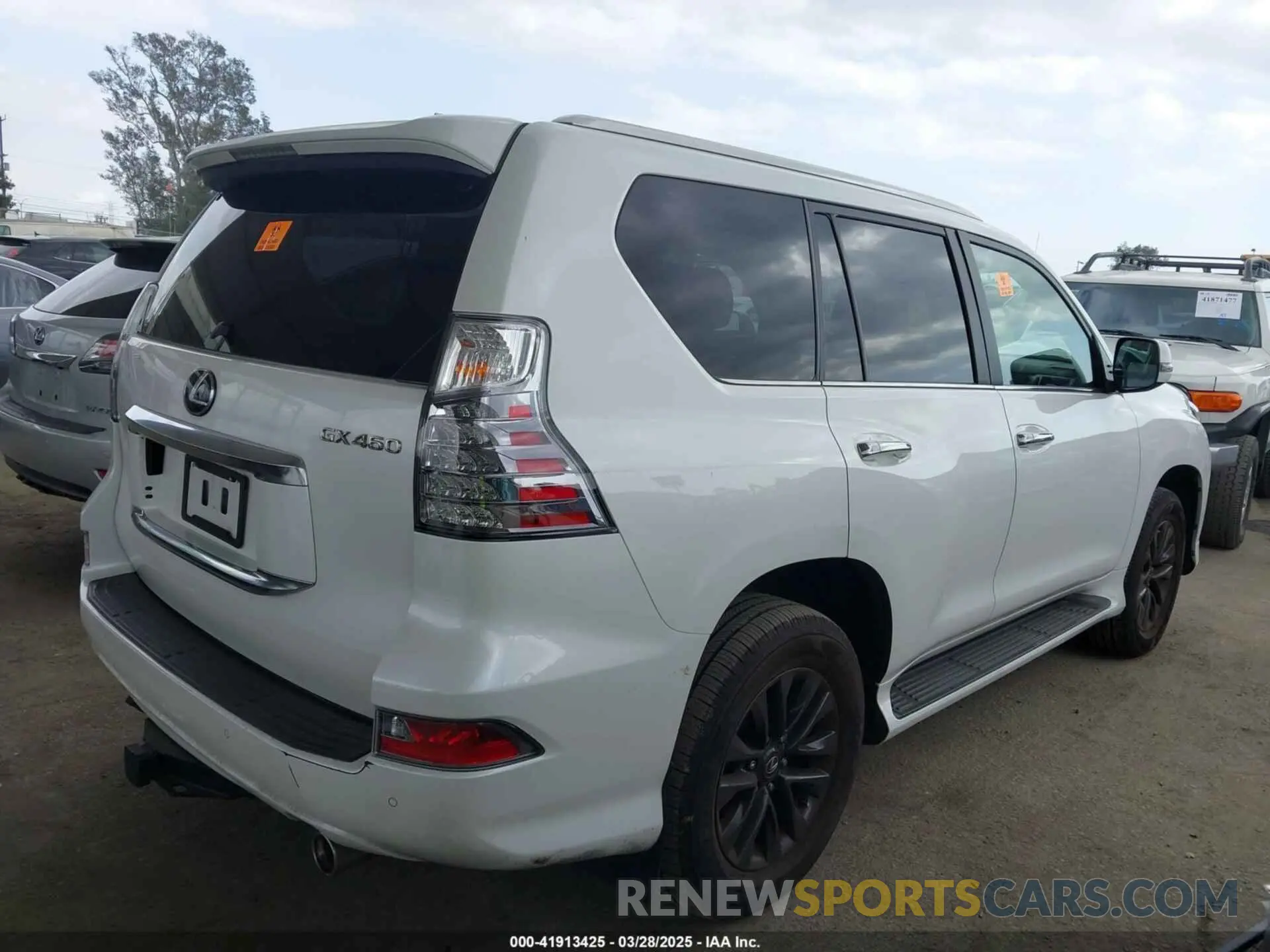4 fotografías del automóvil dañado JTJAM7BX4L5255492 LEXUS GX 460 2020