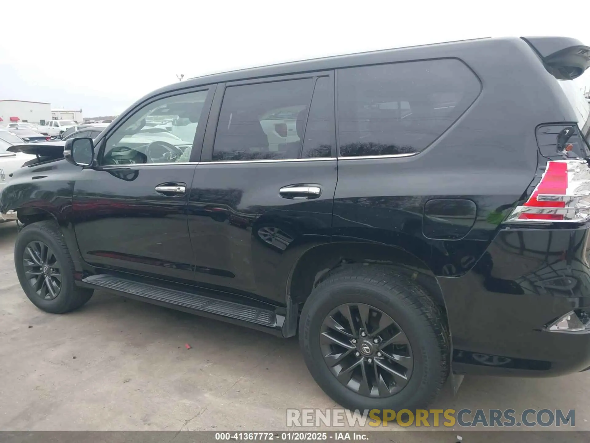 14 fotografías del automóvil dañado JTJAM7BX8L5240834 LEXUS GX 460 2020