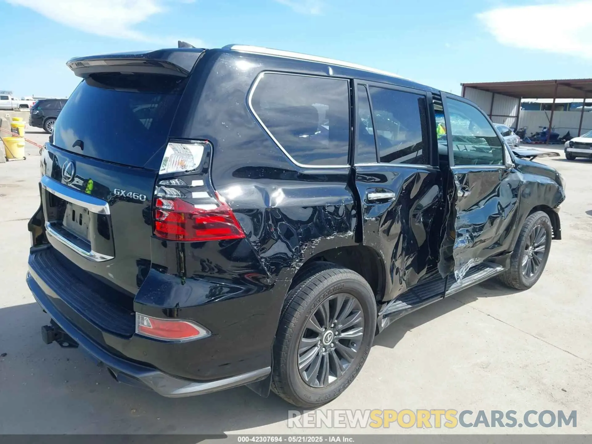 14 fotografías del automóvil dañado JTJGM7BX9L5263372 LEXUS GX 460 2020