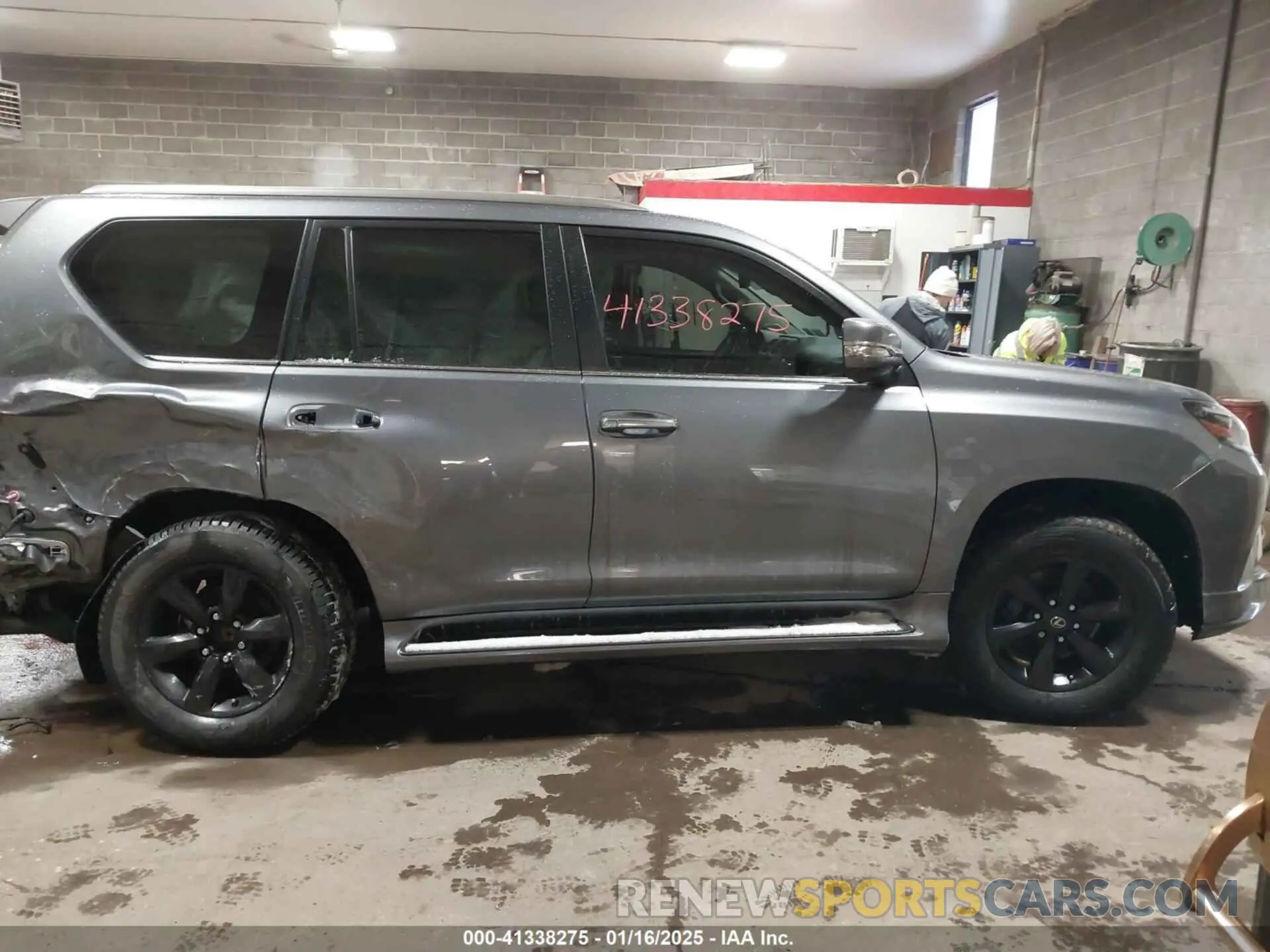 13 fotografías del automóvil dañado JTJAM7BX2M5272146 LEXUS GX 460 2021
