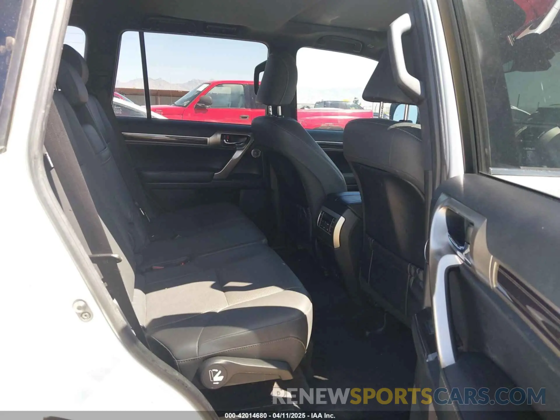 8 fotografías del automóvil dañado JTJAM7BX2M5272499 LEXUS GX 460 2021
