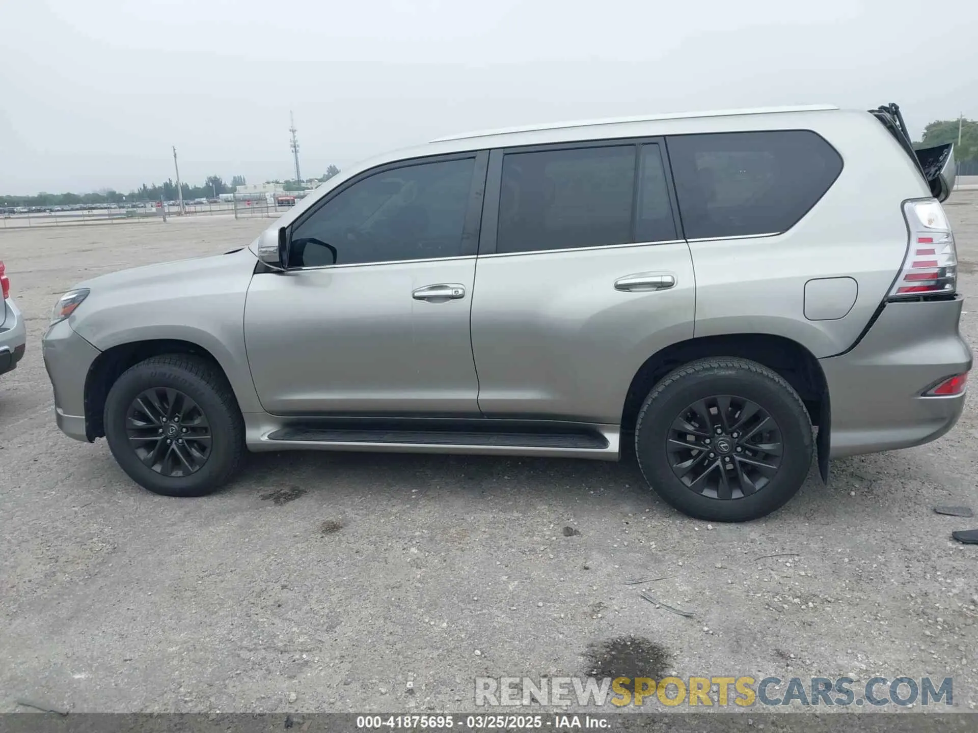 14 fotografías del automóvil dañado JTJAM7BX2M5298598 LEXUS GX 460 2021