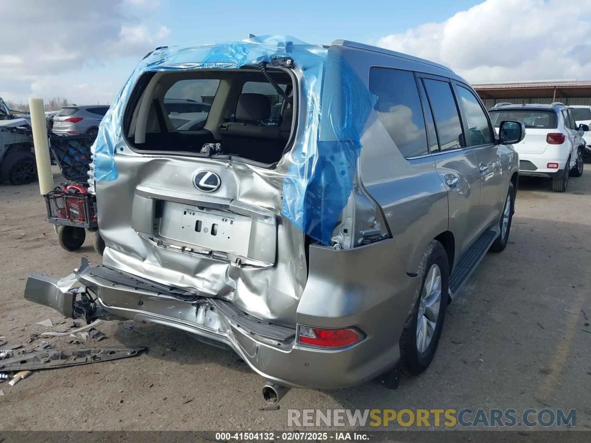 4 fotografías del automóvil dañado JTJAM7BX0N5325072 LEXUS GX 460 2022