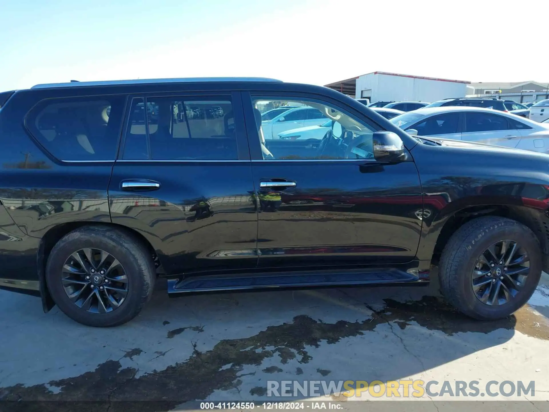 13 fotografías del automóvil dañado JTJAM7BX2N5326045 LEXUS GX 460 2022