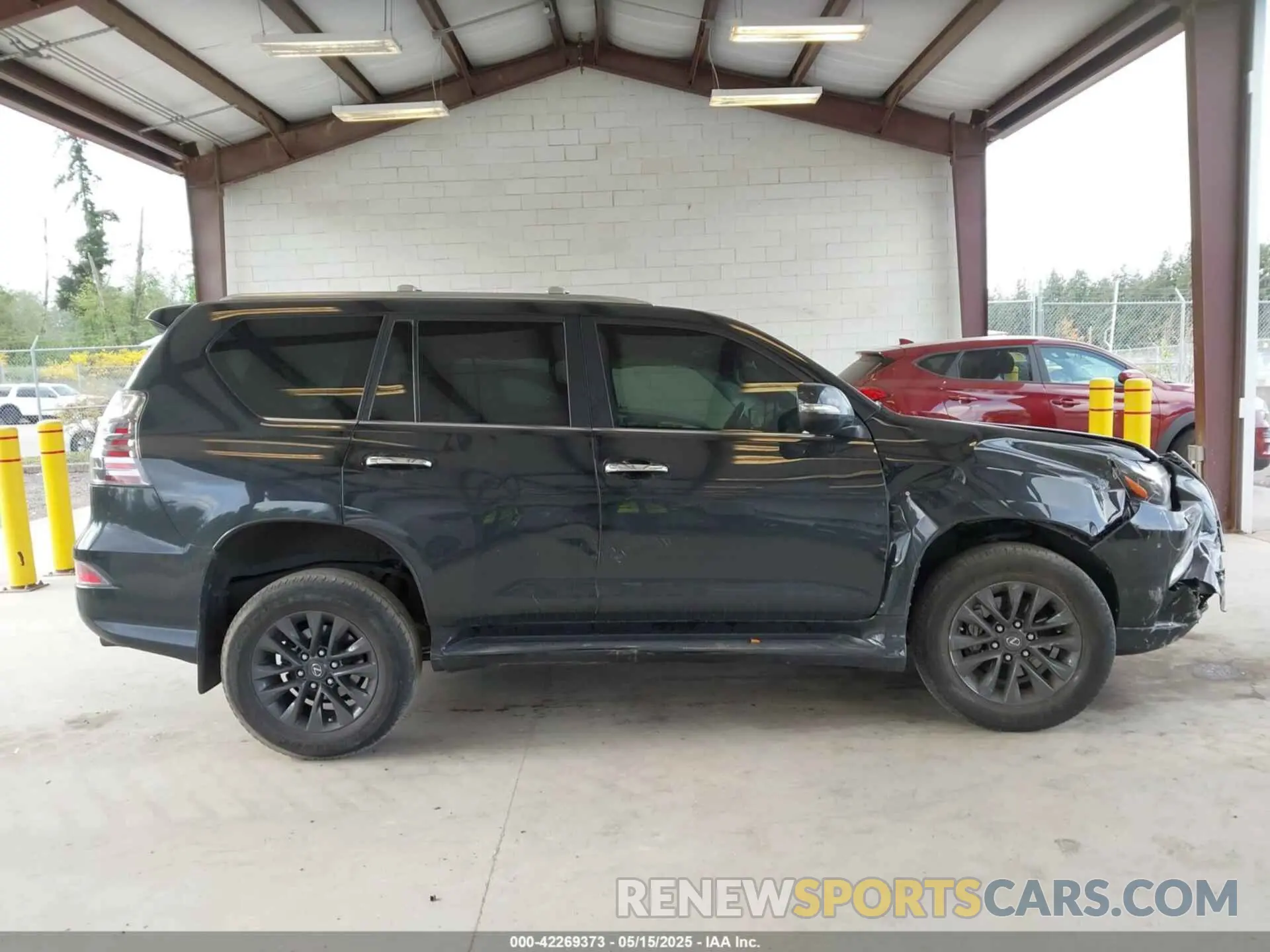 13 fotografías del automóvil dañado JTJAM7BX3N5333036 LEXUS GX 460 2022