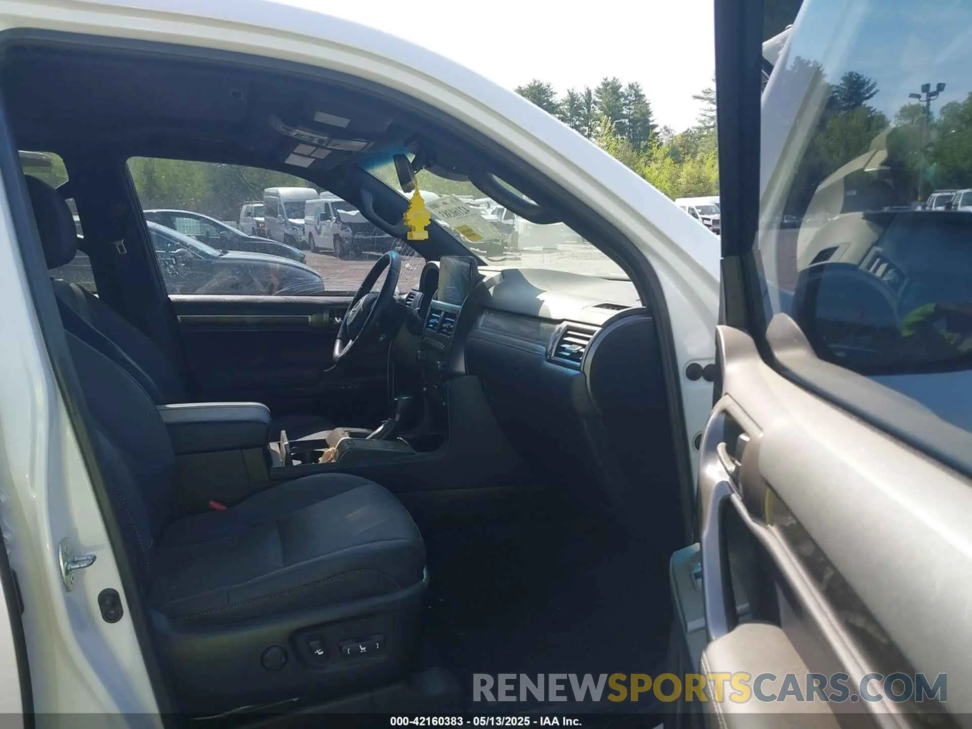 5 fotografías del automóvil dañado JTJKM7BX6N5315828 LEXUS GX 460 2022