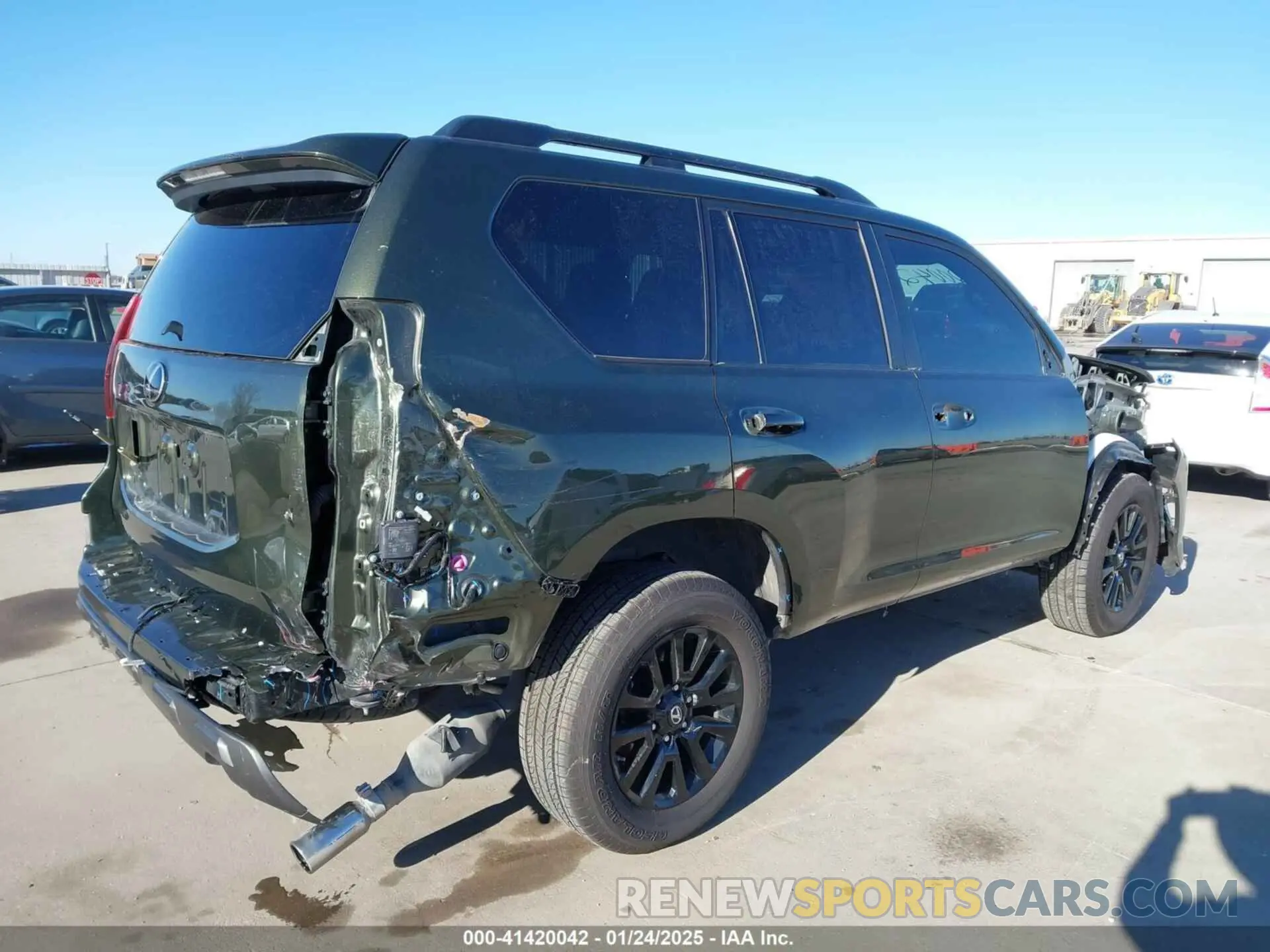 4 fotografías del automóvil dañado JTJKM7BX8N5311215 LEXUS GX 460 2022