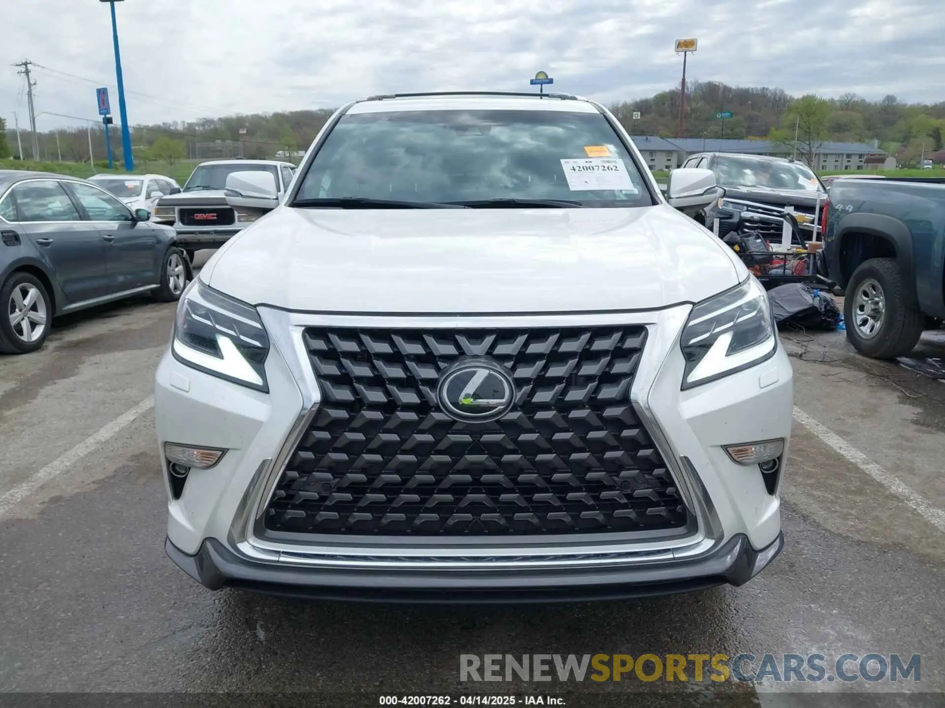 12 fotografías del automóvil dañado JTJAM7BX2P5350445 LEXUS GX 460 2023