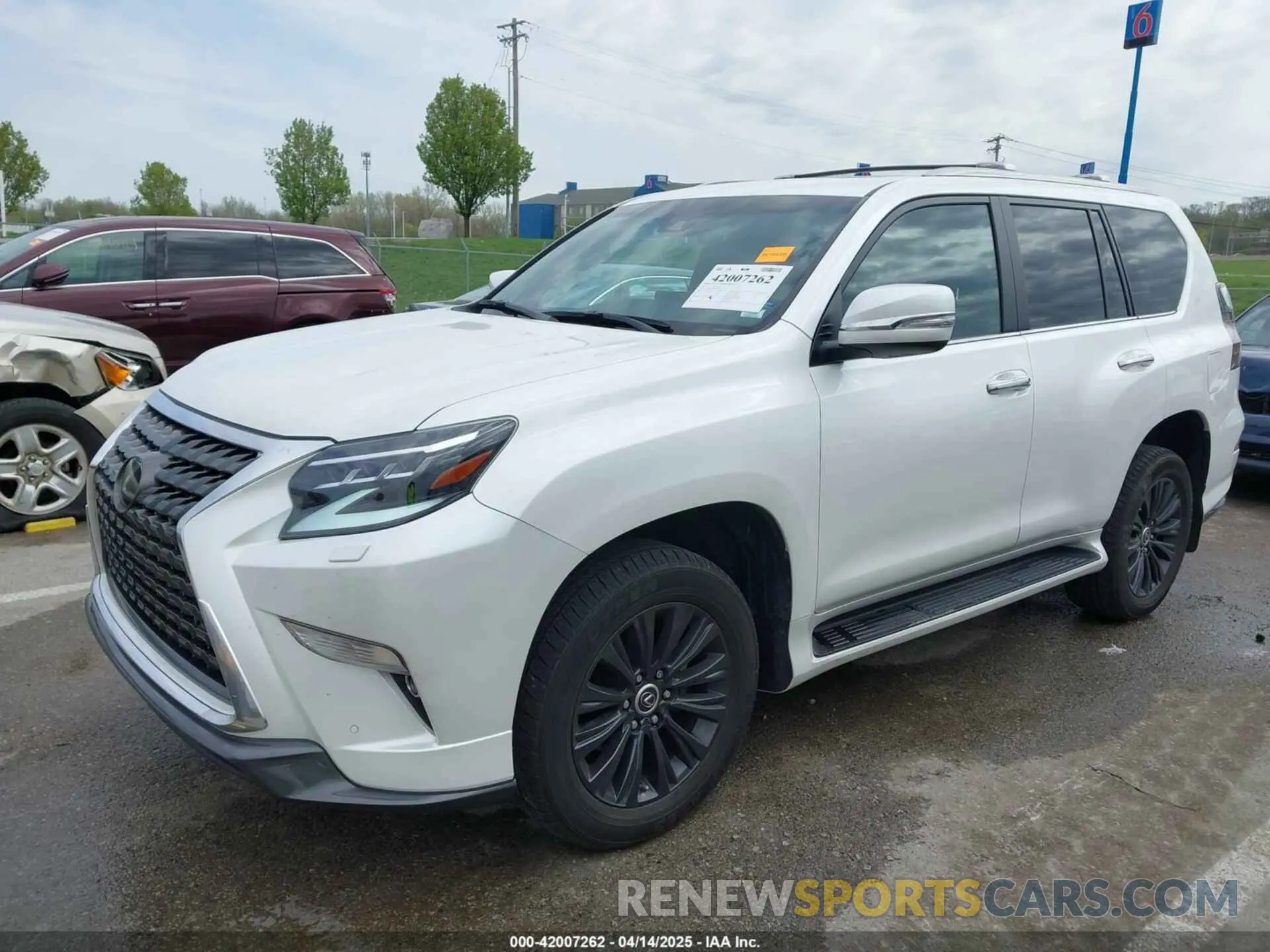 2 fotografías del automóvil dañado JTJAM7BX2P5350445 LEXUS GX 460 2023