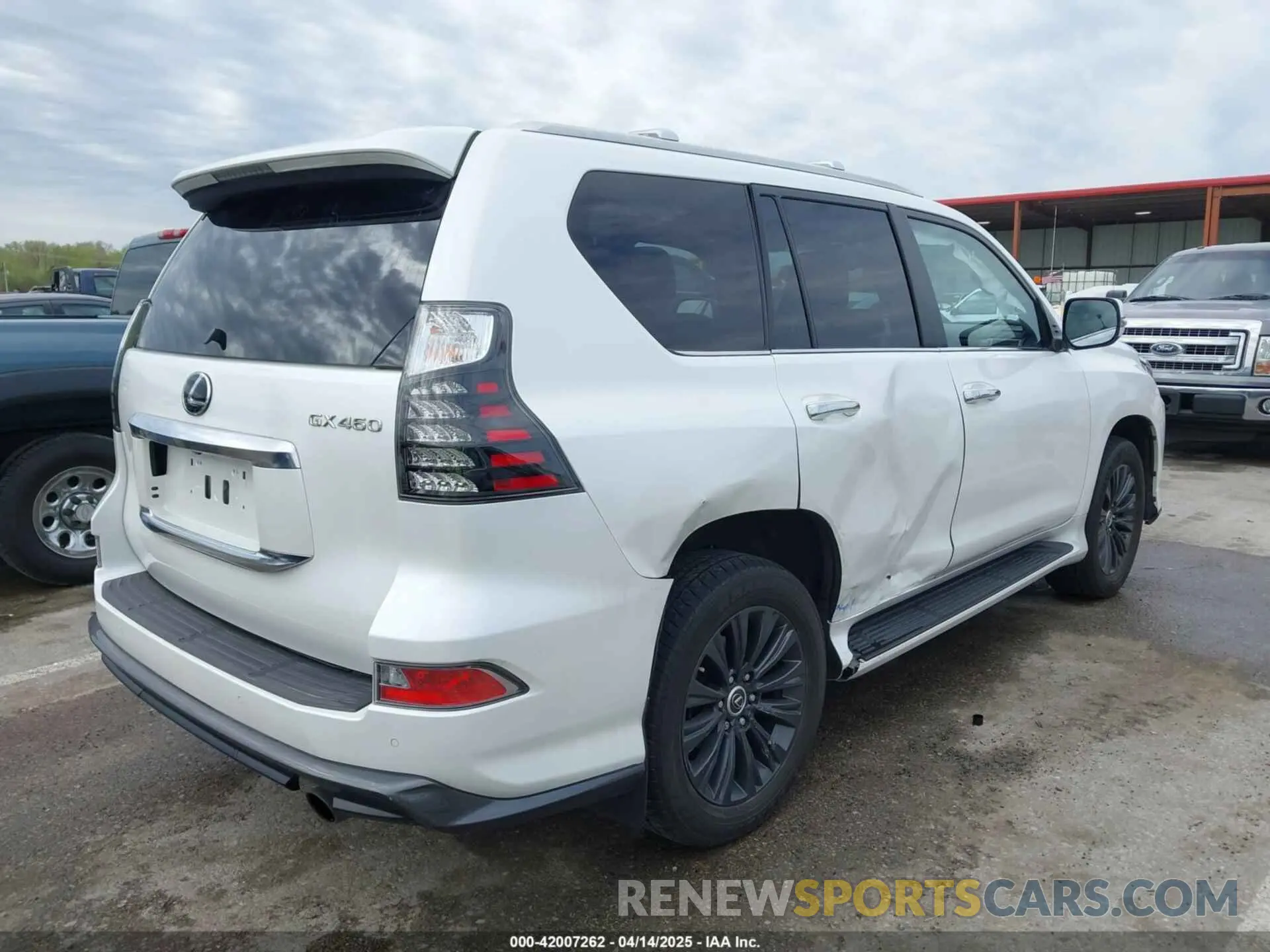 4 fotografías del automóvil dañado JTJAM7BX2P5350445 LEXUS GX 460 2023