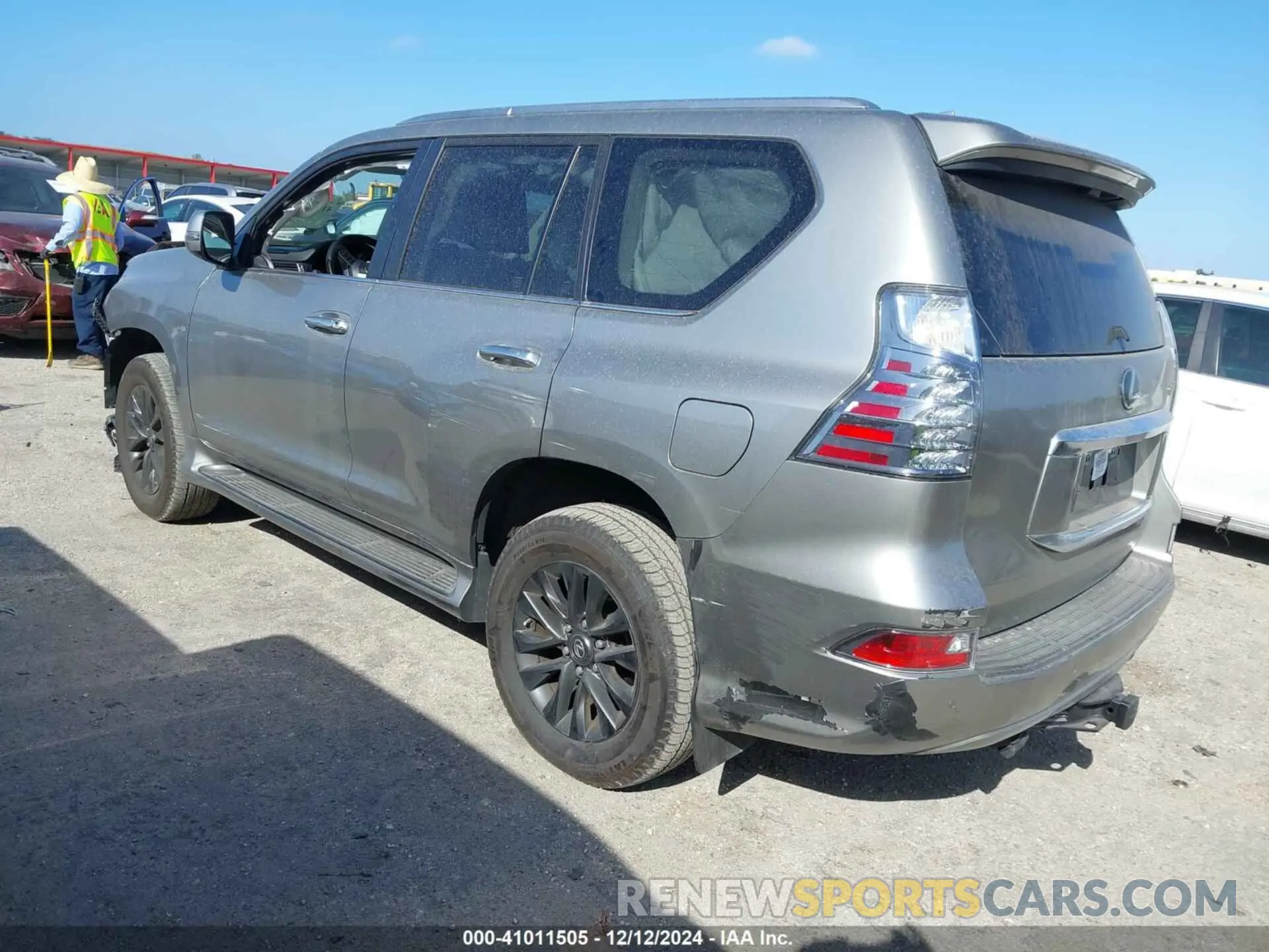 3 fotografías del automóvil dañado JTJAM7BX3P5377492 LEXUS GX 460 2023