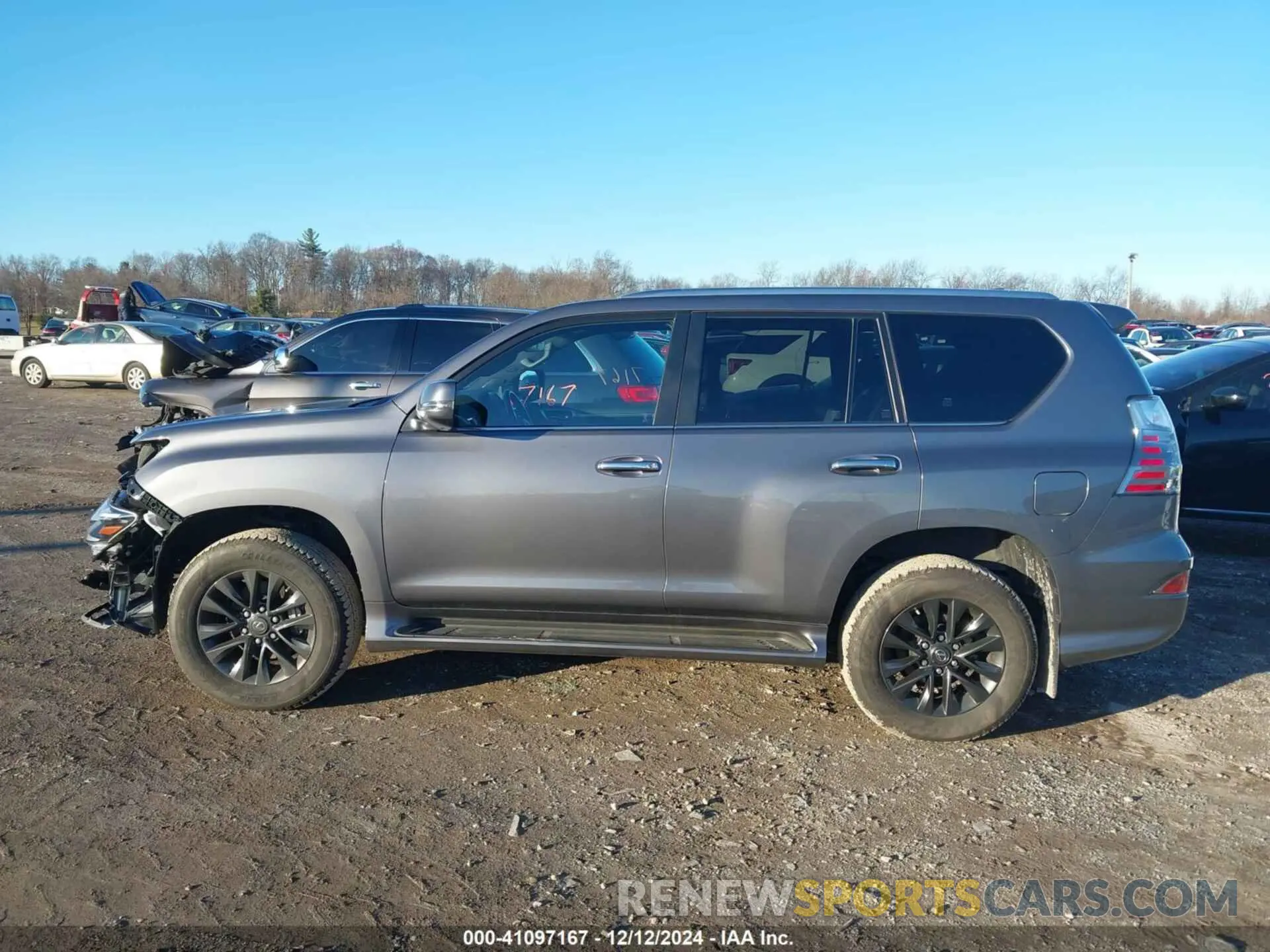 14 fotografías del automóvil dañado JTJAM7BX5P5375937 LEXUS GX 460 2023