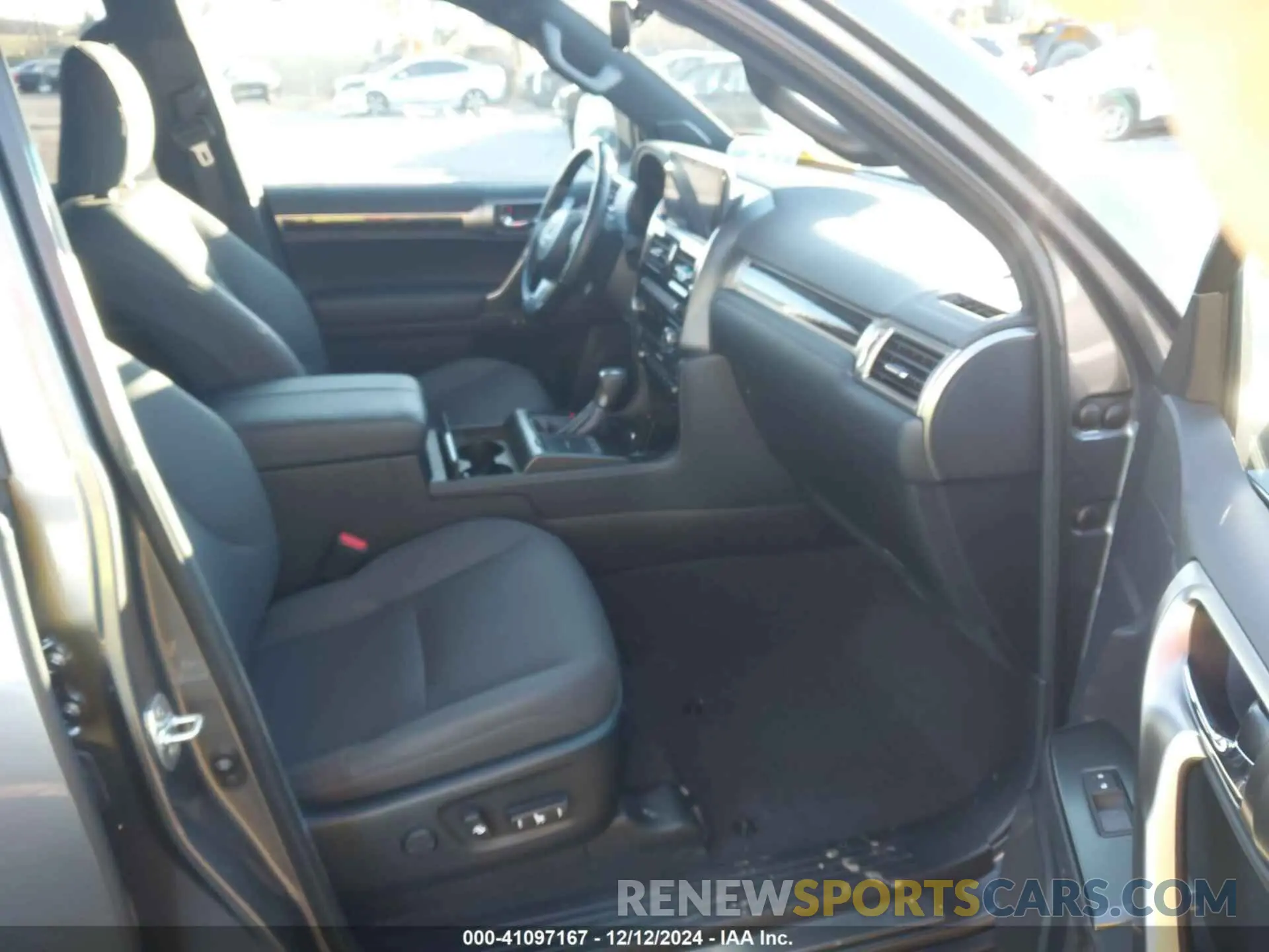 5 fotografías del automóvil dañado JTJAM7BX5P5375937 LEXUS GX 460 2023