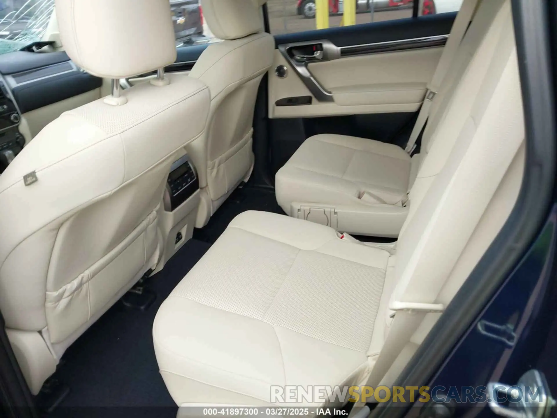 8 fotografías del automóvil dañado JTJAM7BX6P5360542 LEXUS GX 460 2023