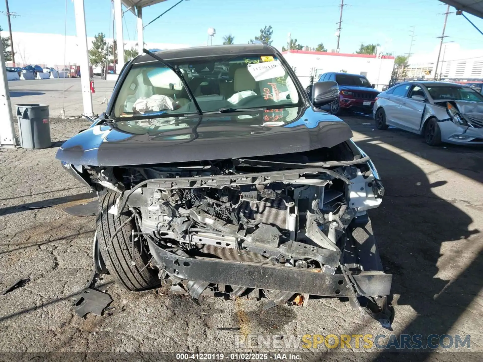 13 fotografías del automóvil dañado JTJAM7BX7P5349288 LEXUS GX 460 2023