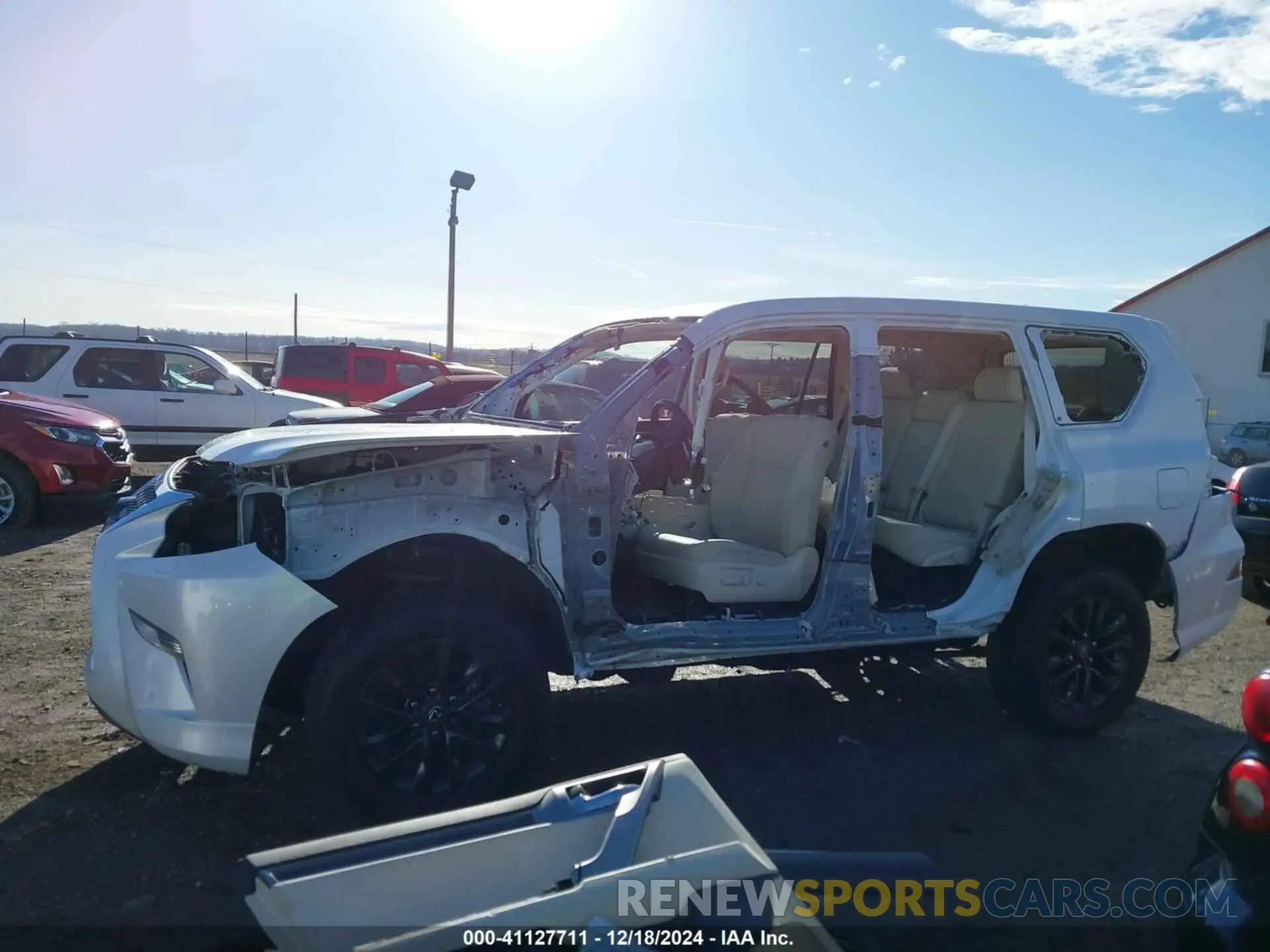 15 fotografías del automóvil dañado JTJAM7BX8P5377942 LEXUS GX 460 2023