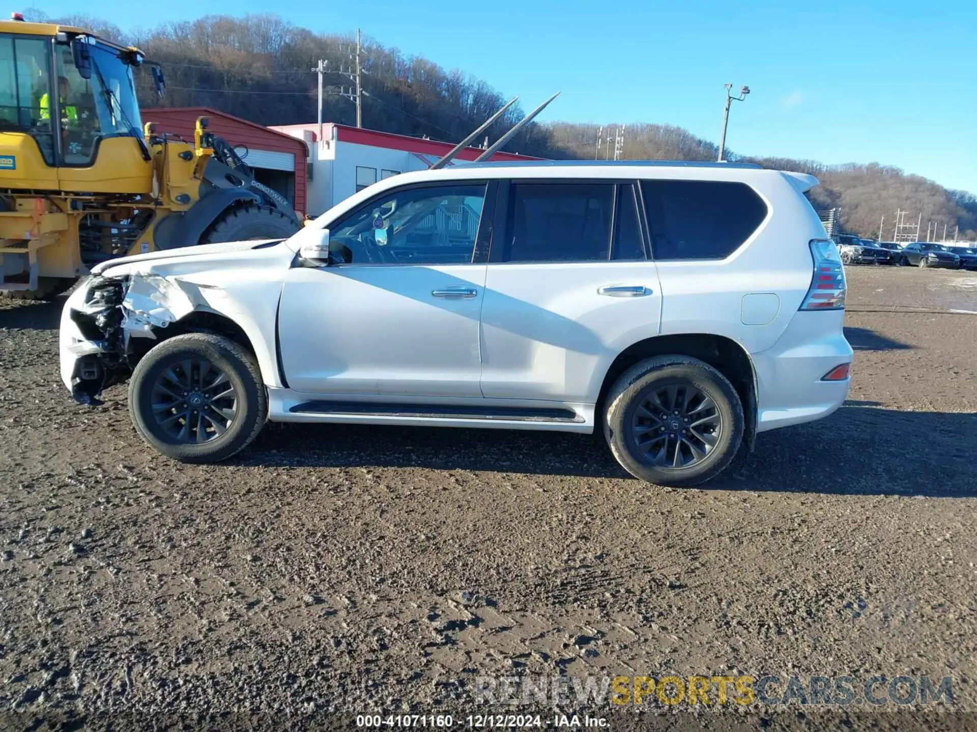 14 fotografías del automóvil dañado JTJAM7BX9P5346988 LEXUS GX 460 2023
