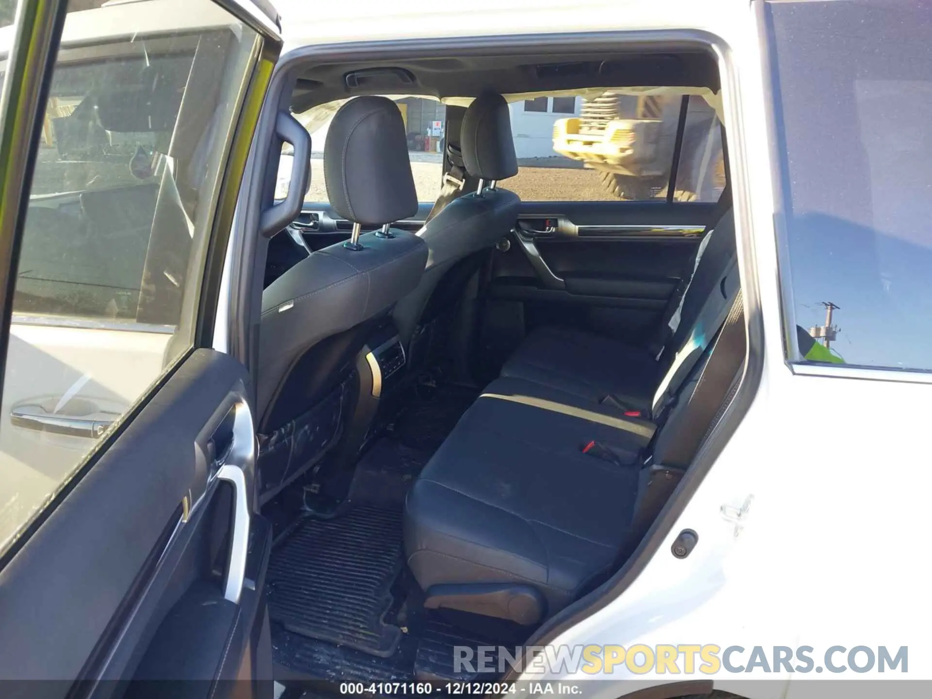 8 fotografías del automóvil dañado JTJAM7BX9P5346988 LEXUS GX 460 2023