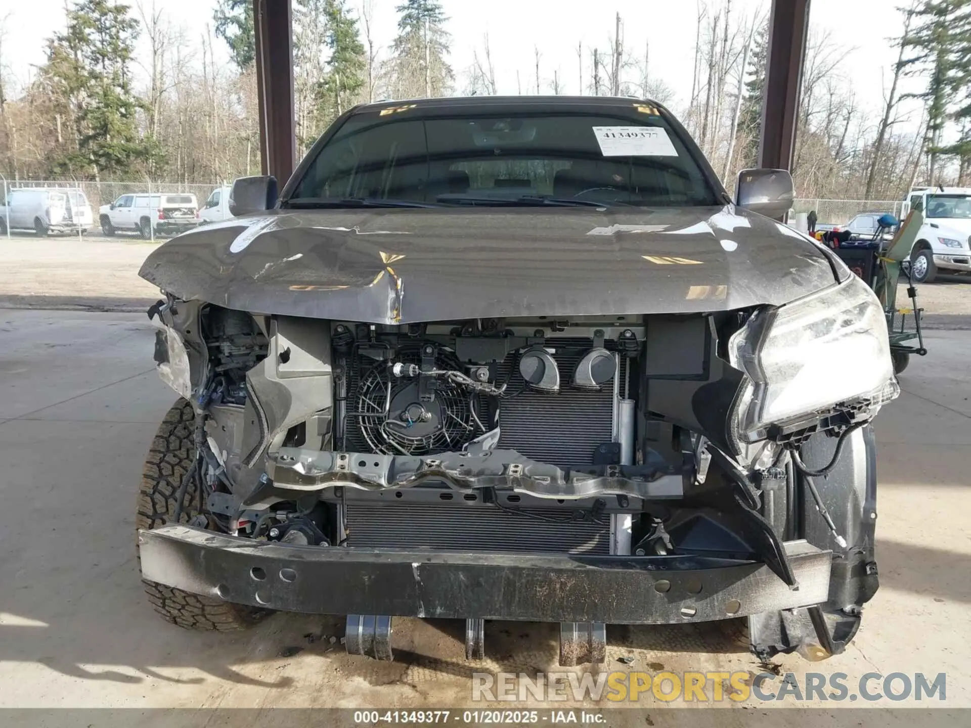 13 fotografías del automóvil dañado JTJAM7BX9P5349728 LEXUS GX 460 2023