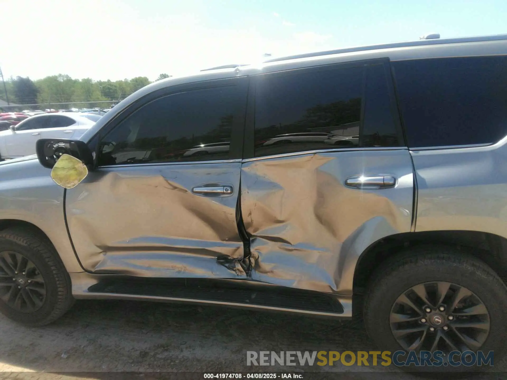 14 fotografías del automóvil dañado JTJAM7BX9P5357070 LEXUS GX 460 2023