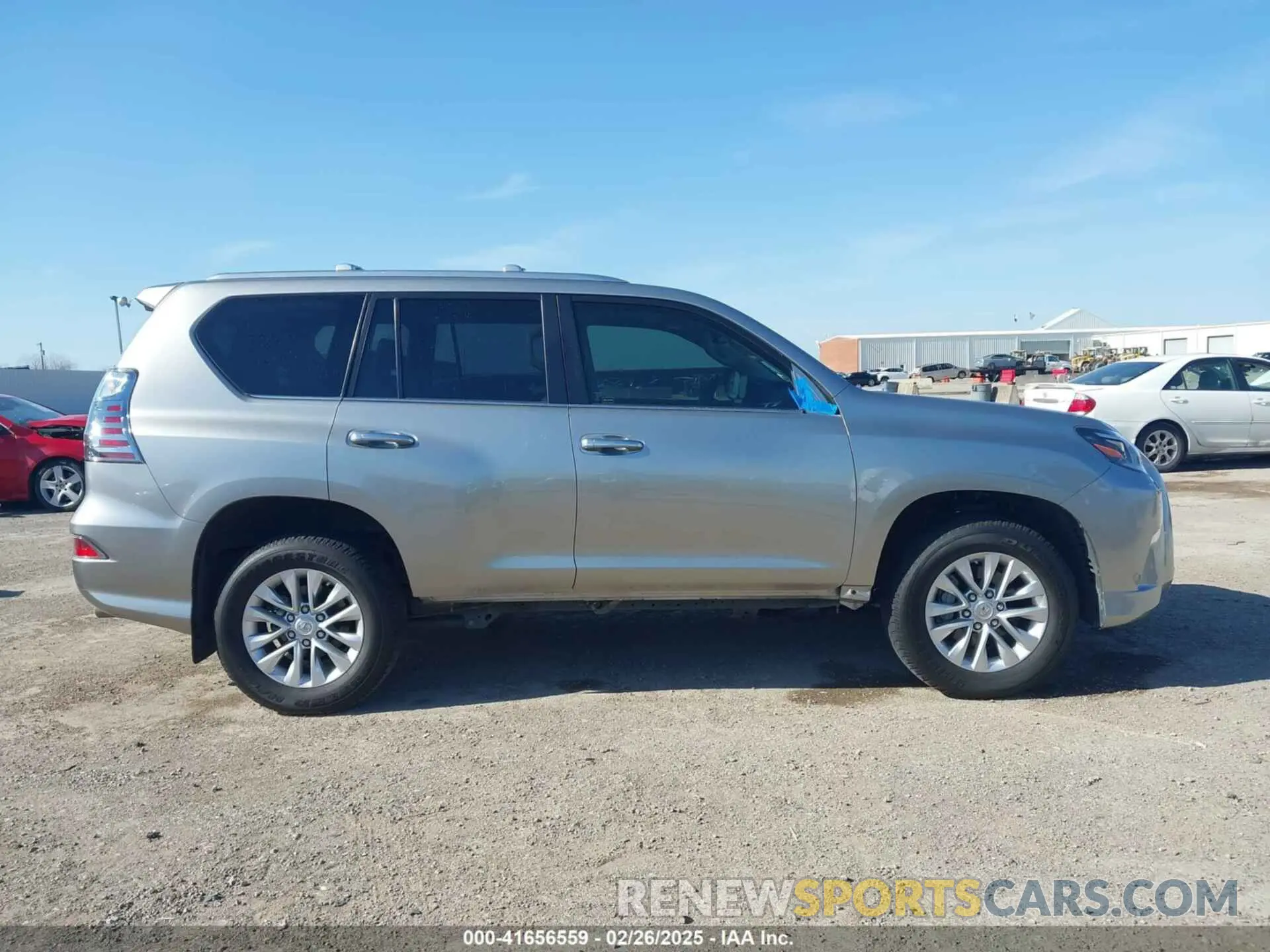 13 fotografías del automóvil dañado JTJAM7BX9P5358476 LEXUS GX 460 2023