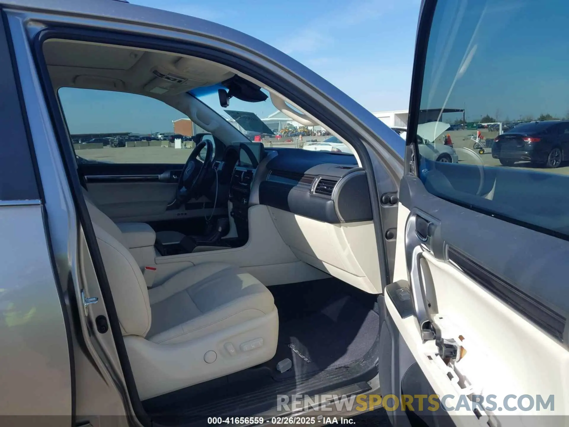 5 fotografías del automóvil dañado JTJAM7BX9P5358476 LEXUS GX 460 2023