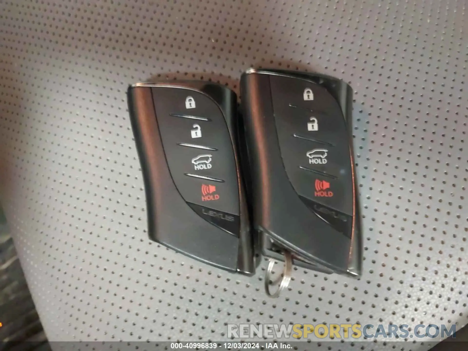 11 fotografías del automóvil dañado JTJSM7BX5P5349374 LEXUS GX 460 2023