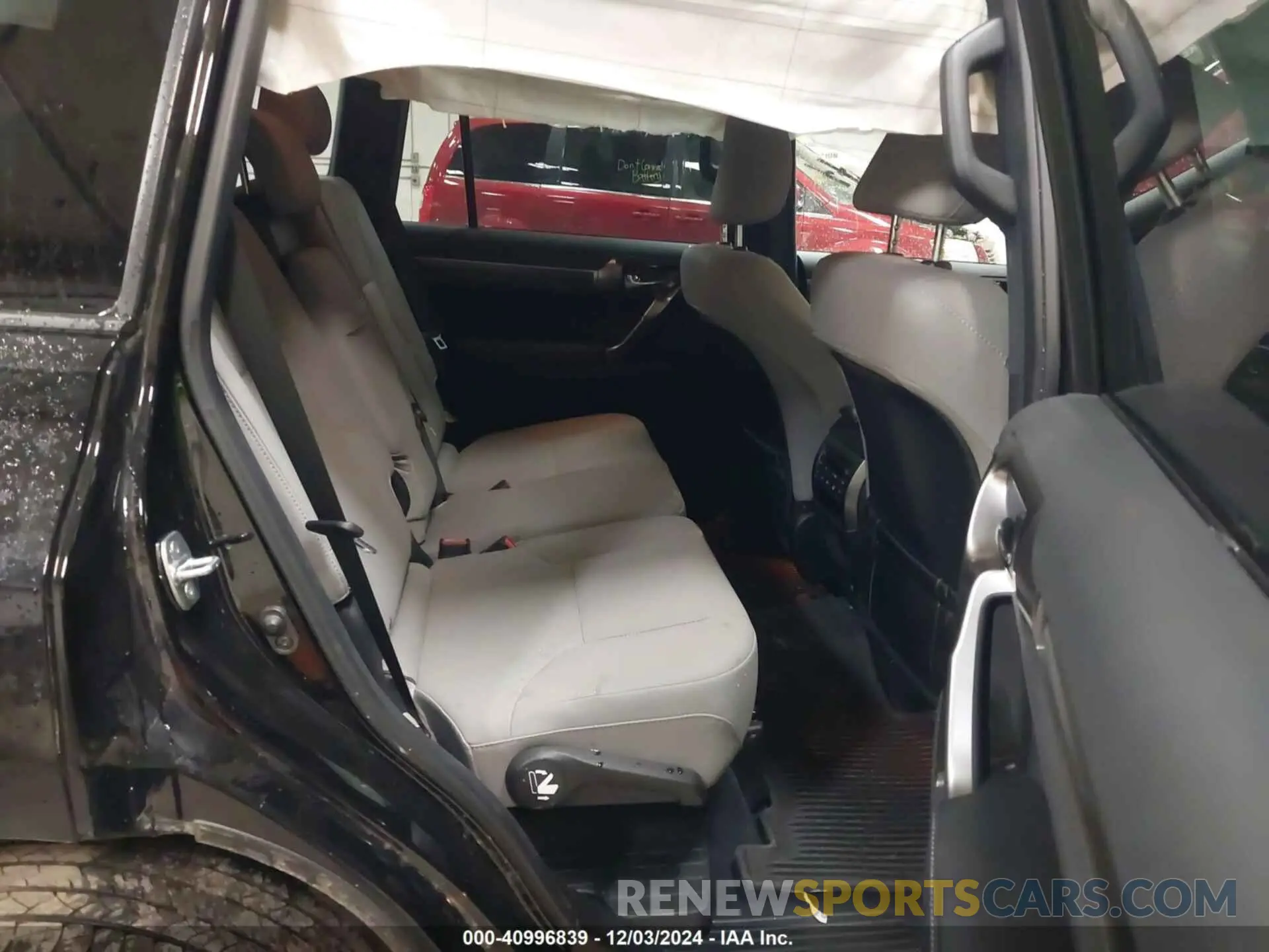 8 fotografías del automóvil dañado JTJSM7BX5P5349374 LEXUS GX 460 2023