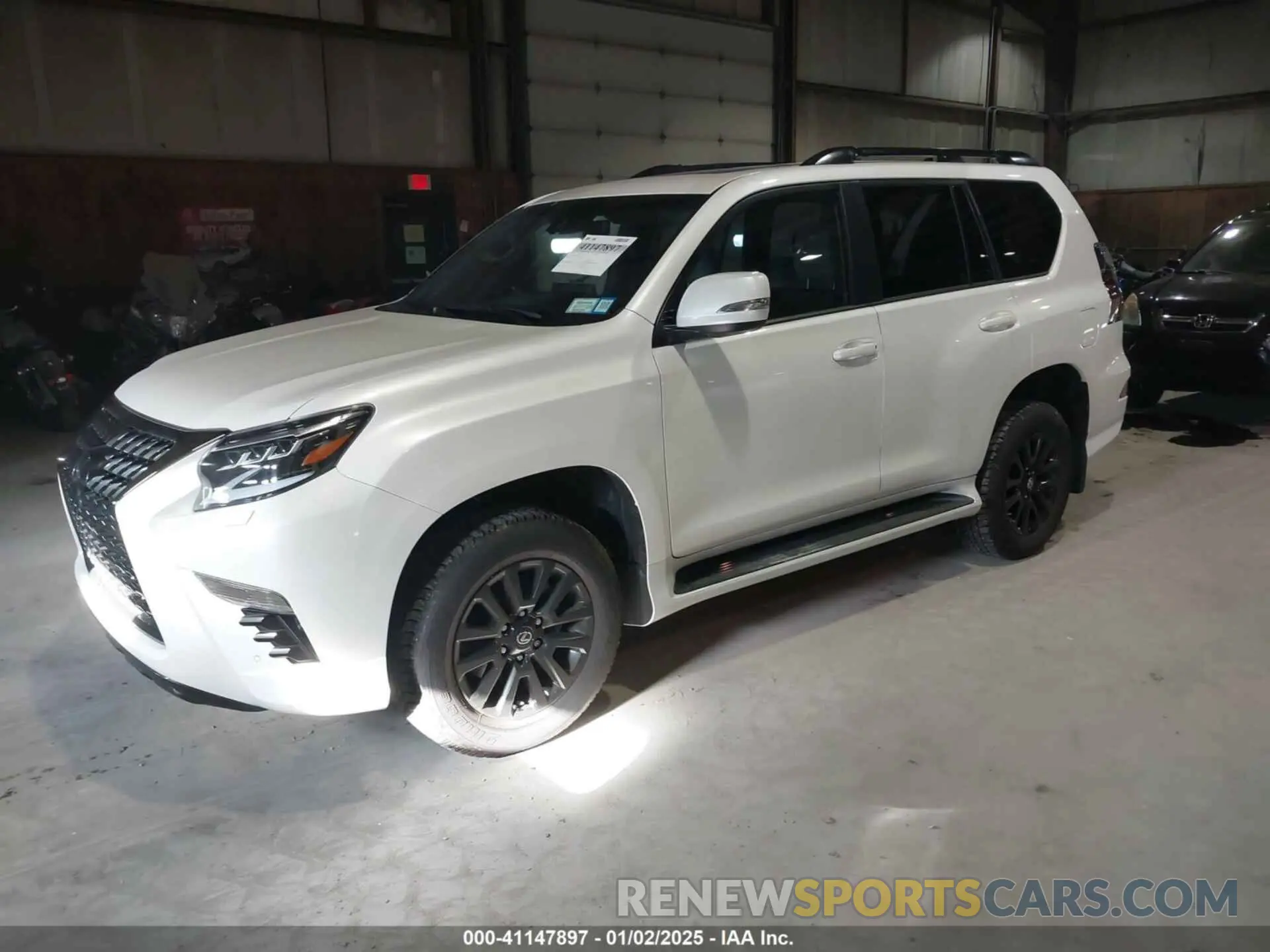 2 fotografías del automóvil dañado JTJSM7BX5P5350315 LEXUS GX 460 2023